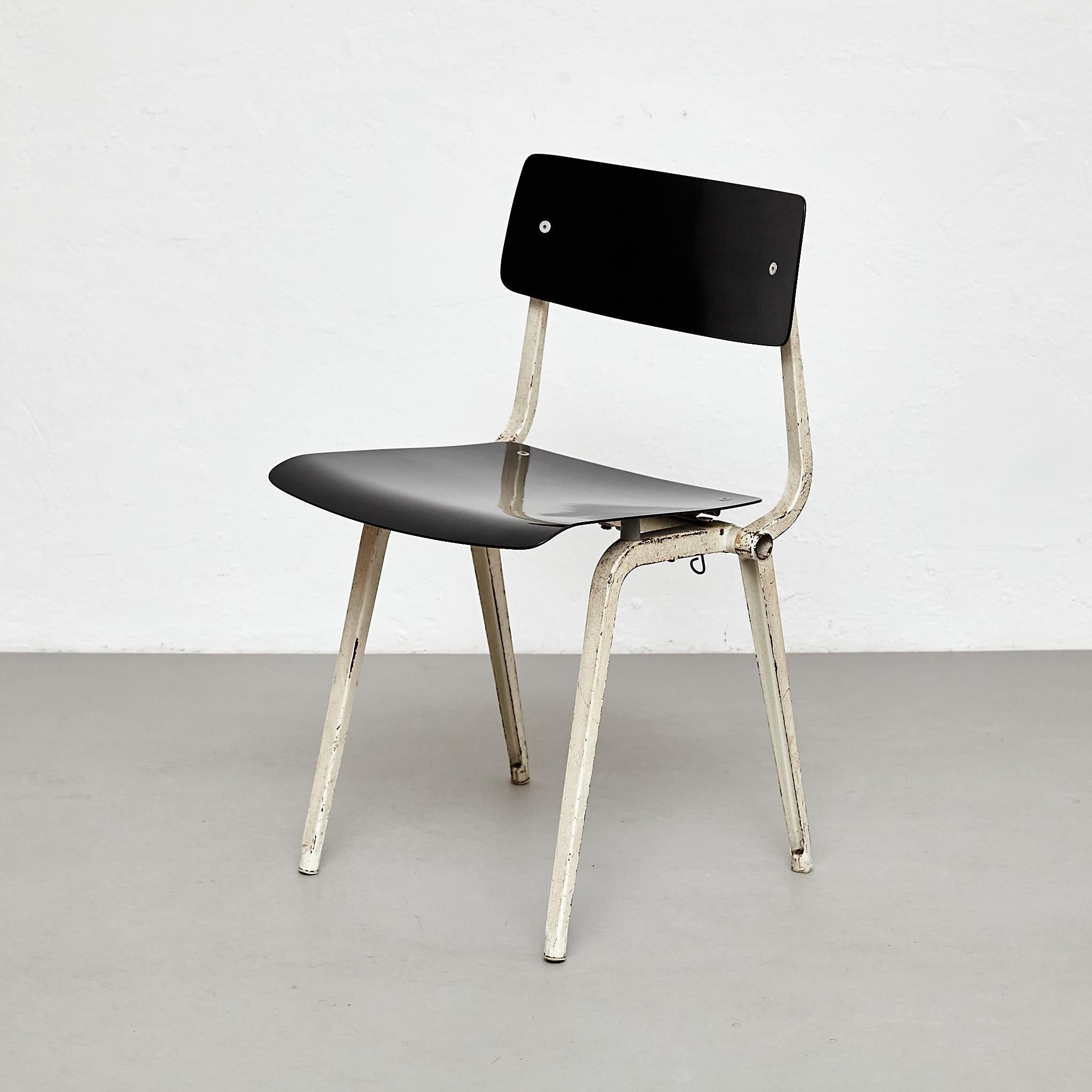 Néerlandais Rare ensemble de 3 chaises de théâtre de Friso Kramer, 1959 en vente