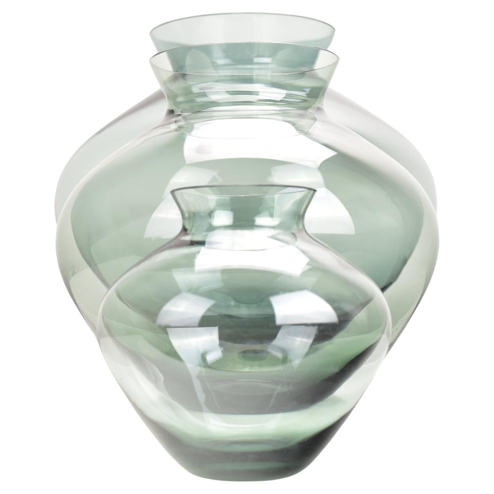 Raro set di 3 vasi "Cuore" di Wilhelm Wagenfeld per WMF in vetro turchese fumé in vendita