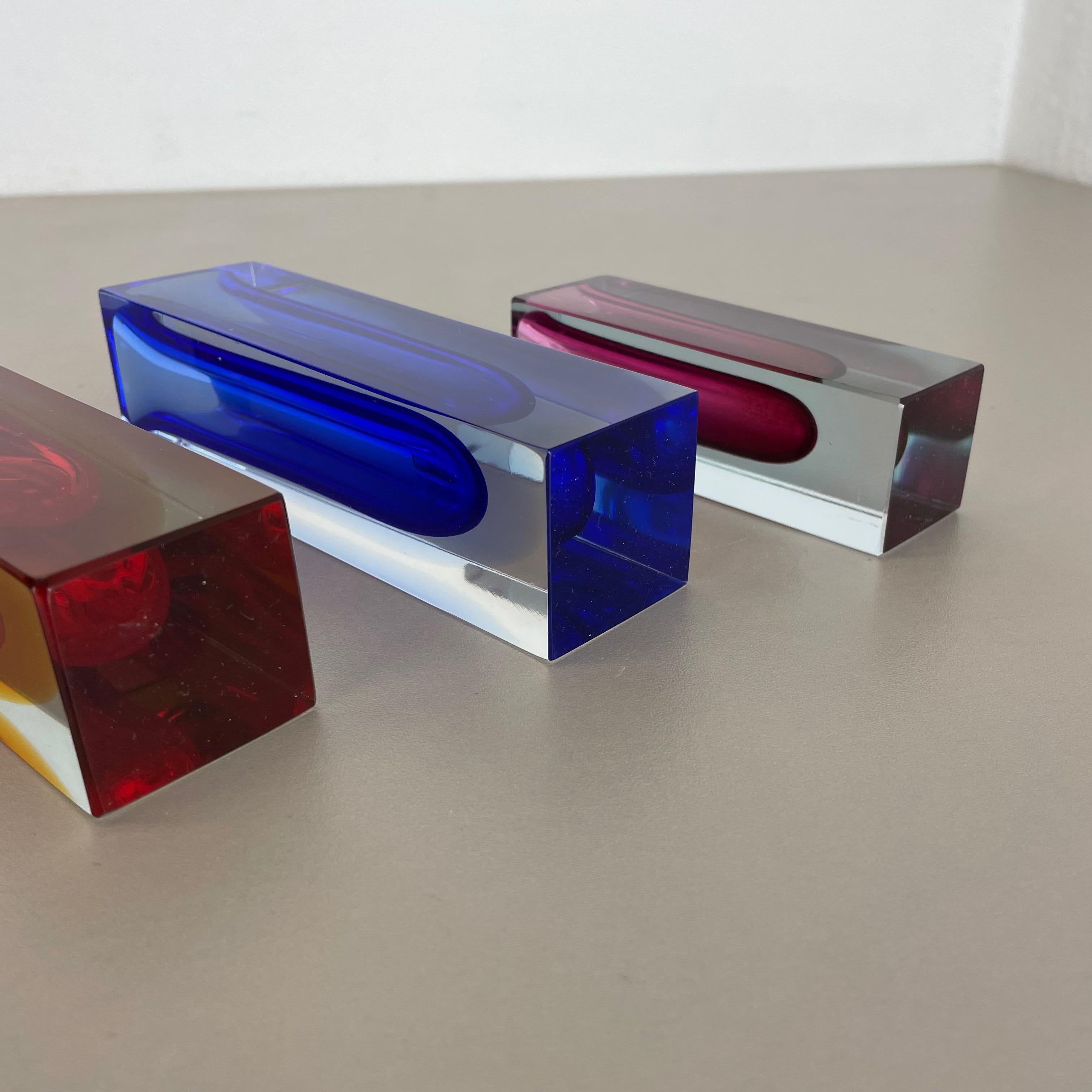 Rare Set of 3 Multicolor Faceted Murano Glass Sommerso Cube Vases, Italy, 1970s For Sale 6