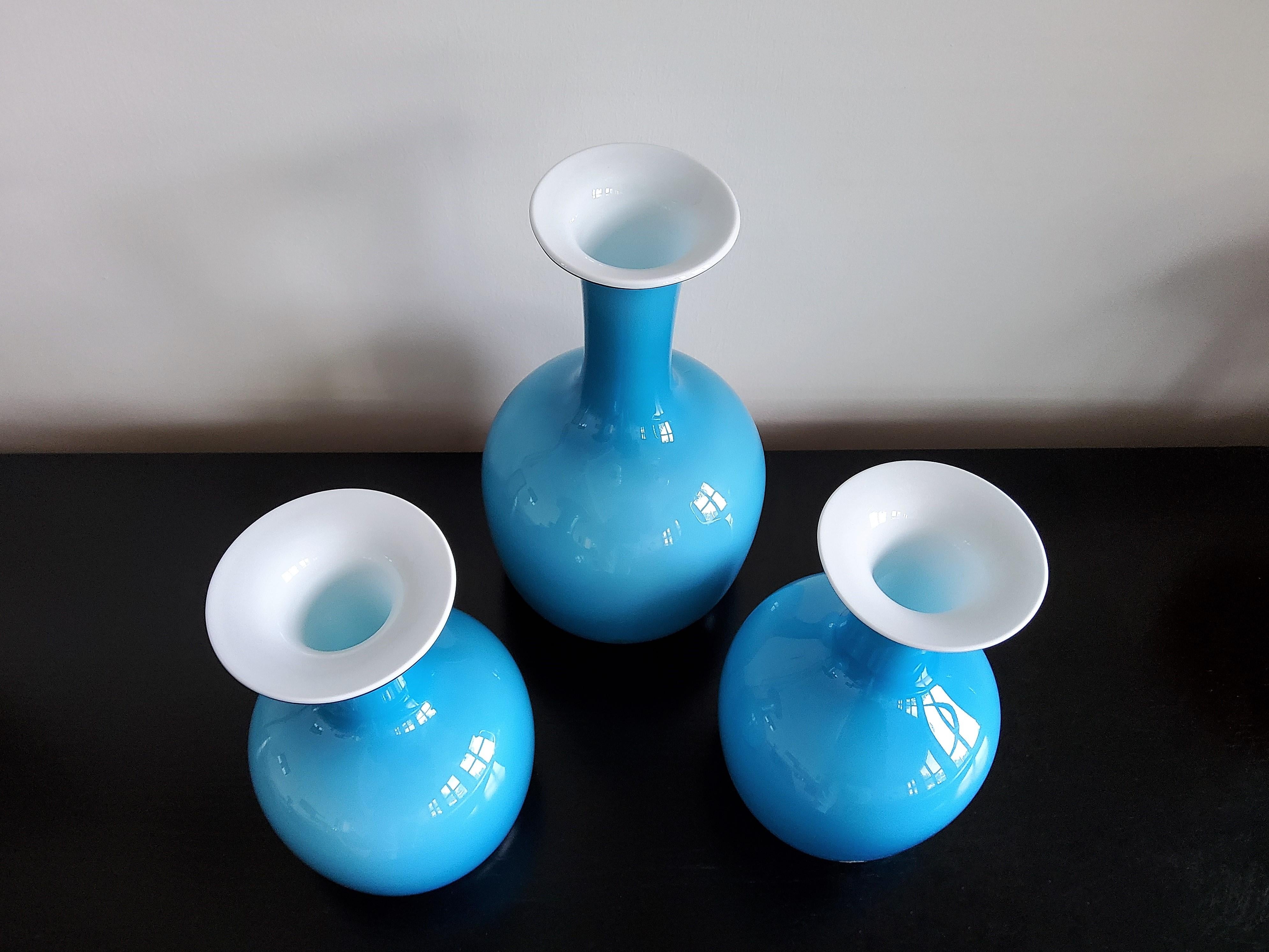 Seltener Satz von 3 Opalblauen Glasvasen „Carnaby“ von Per Ltken für Holmegaard im Zustand „Gut“ im Angebot in Steenwijk, NL