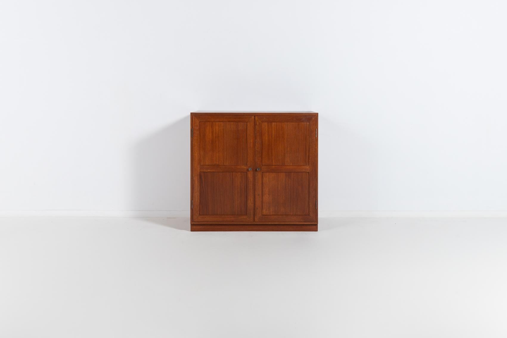Rare set of 3 teak cabinets by Tove & Edvard Kindt-Larsen for Thorald Madsens For Sale 10