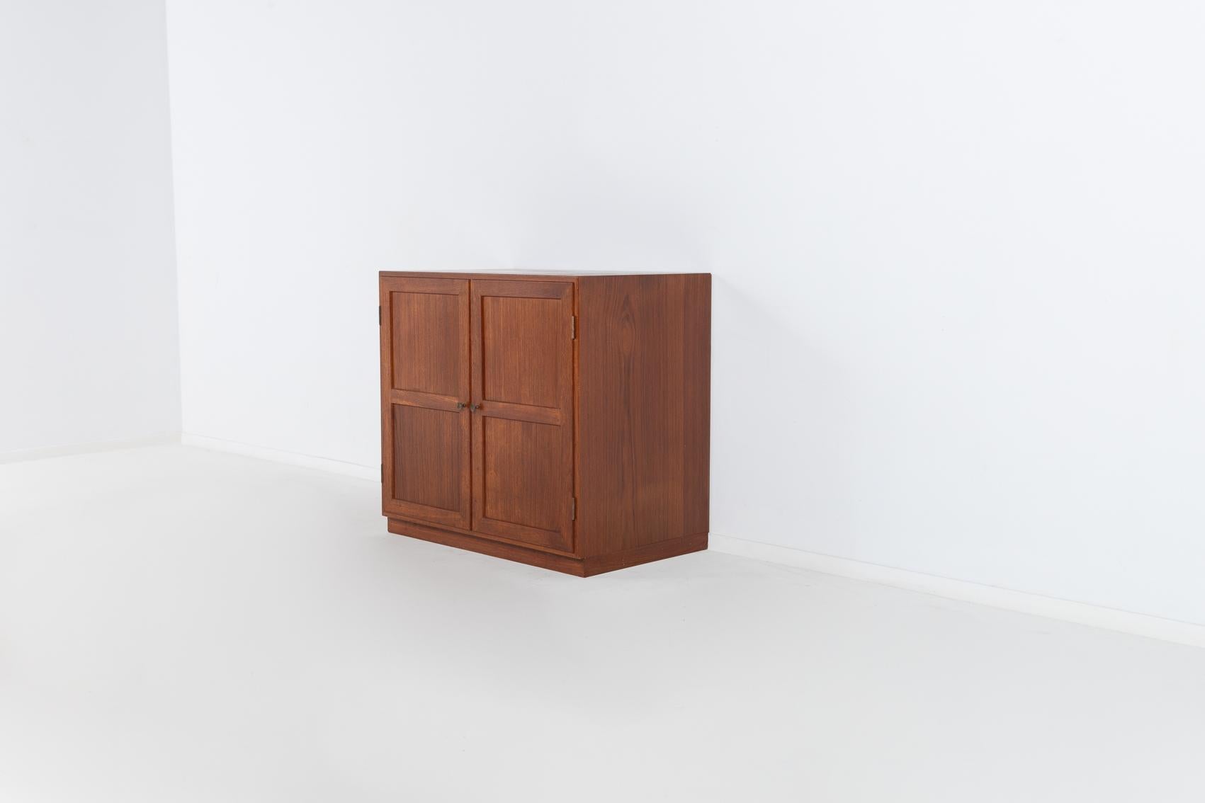 Rare set of 3 teak cabinets by Tove & Edvard Kindt-Larsen for Thorald Madsens For Sale 12