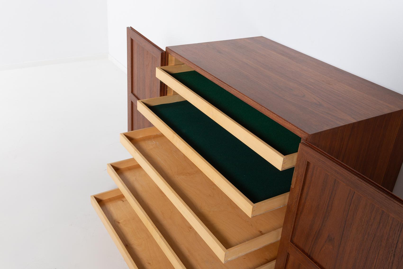 Rare set of 3 teak cabinets by Tove & Edvard Kindt-Larsen for Thorald Madsens For Sale 2