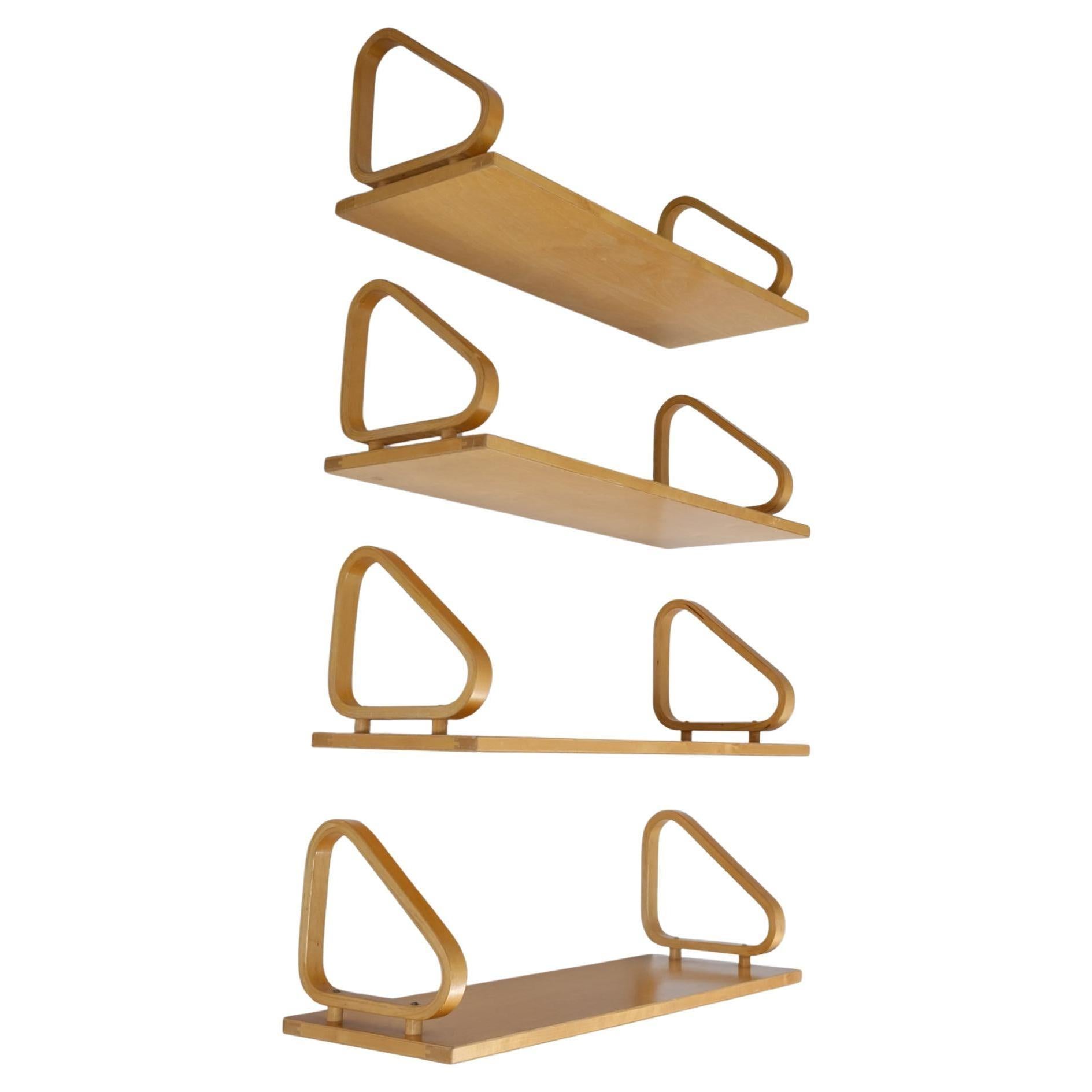 Raro set di 4 mensole da parete "Peg" di Alvar Aalto modello 112, Artek 1930-40.
