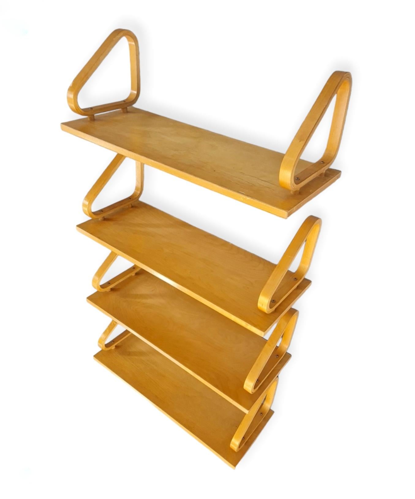 Rare Set of 4 Alvar Aalto Wall Shelves Model 112 with Pegs, 1930s.  For Sale 6