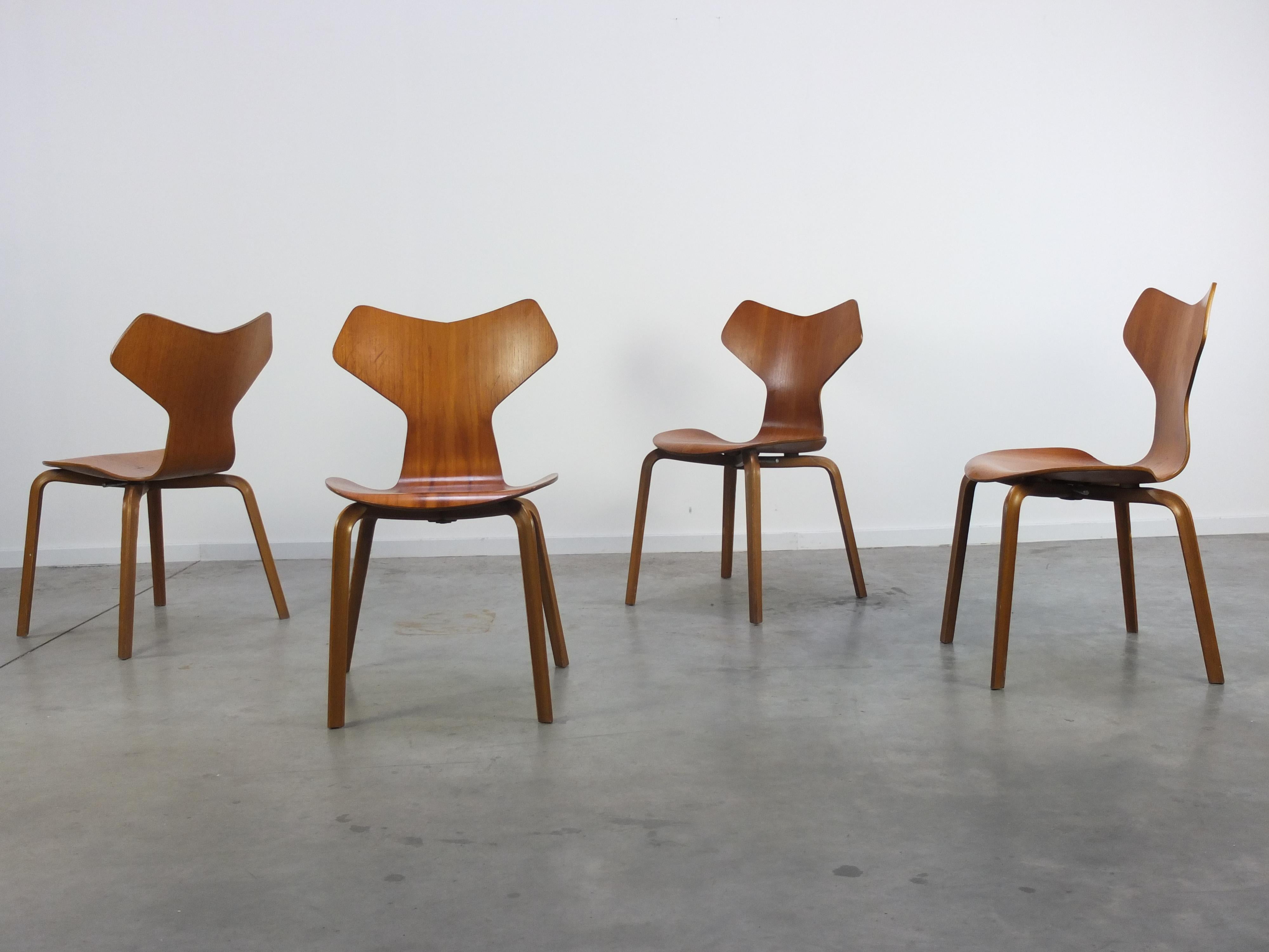 Scandinavian Modern Rare Set of 4 'Grand Prix' Dining Chairs by Arne Jacobsen for Fritz Hansen, 1957