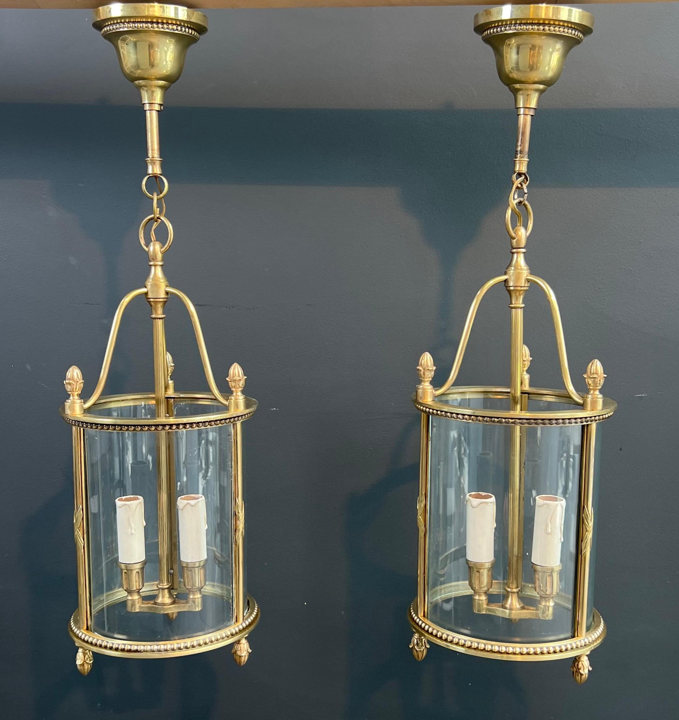 Raro set di 4 lanterne rotonde in bronzo in stile neoclassico Attribuito alla Maison Jansen in vendita 6