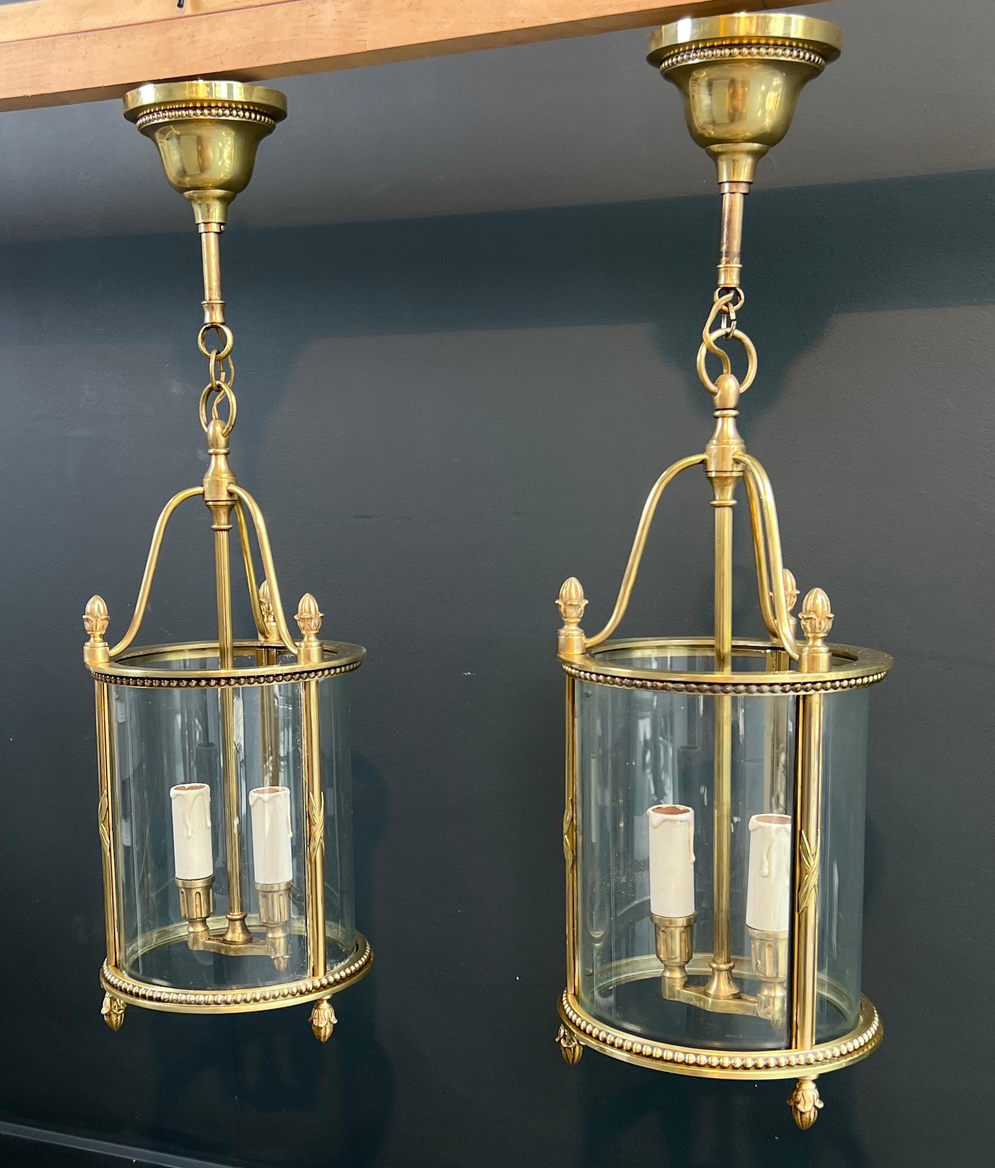 Raro set di 4 lanterne rotonde in bronzo in stile neoclassico Attribuito alla Maison Jansen in vendita 11