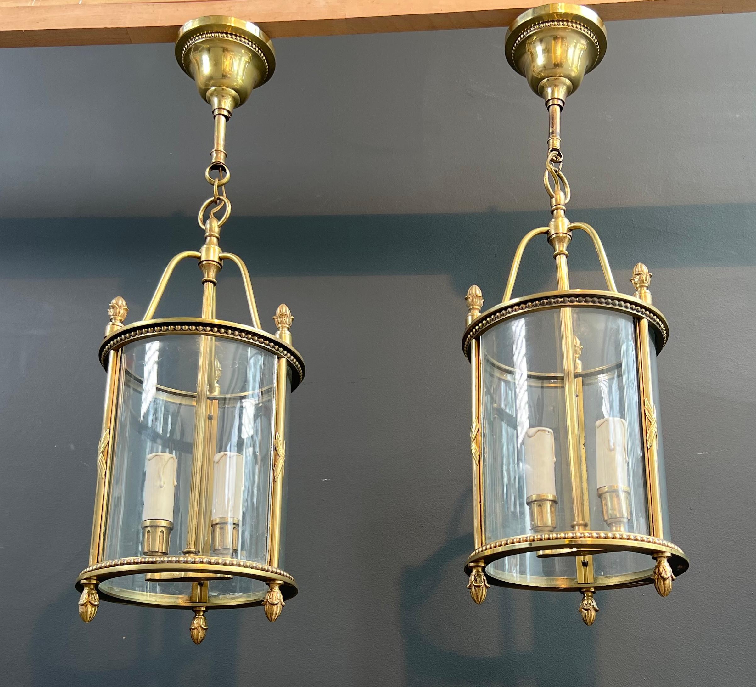 Bronzo Raro set di 4 lanterne rotonde in bronzo in stile neoclassico Attribuito alla Maison Jansen in vendita