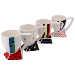 Rare ensemble de 4 tasses en porcelaine Design by Kato Kogei Postmodern Memphis Japan