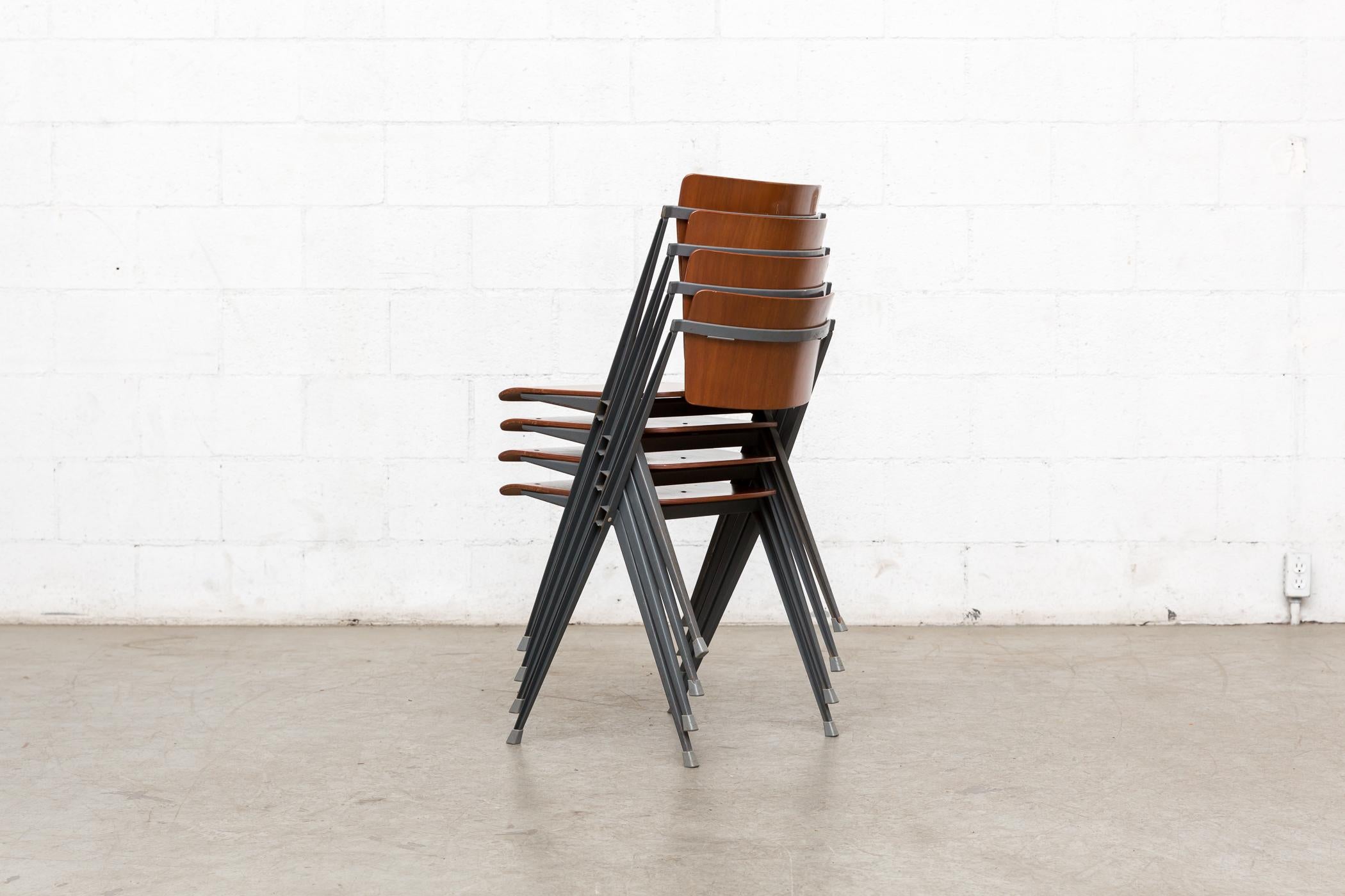 Mid-Century Modern Rare Set of 4 Rietveld ''Pyramid'' Chairs in Teak and Gray for Ahrend the Cirkel For Sale