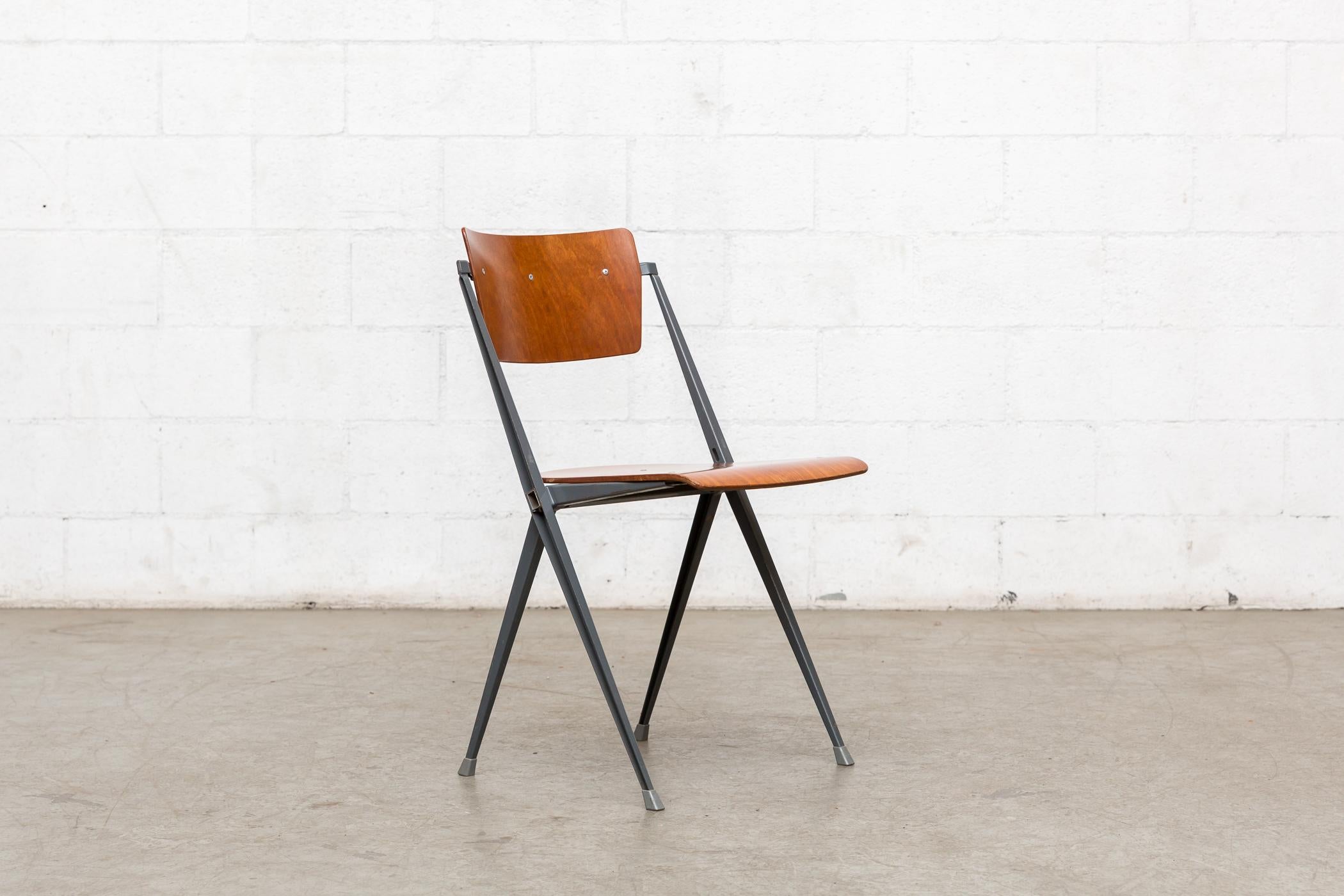 Rare Set of 4 Rietveld ''Pyramid'' Chairs in Teak and Gray for Ahrend the Cirkel In Good Condition For Sale In Los Angeles, CA