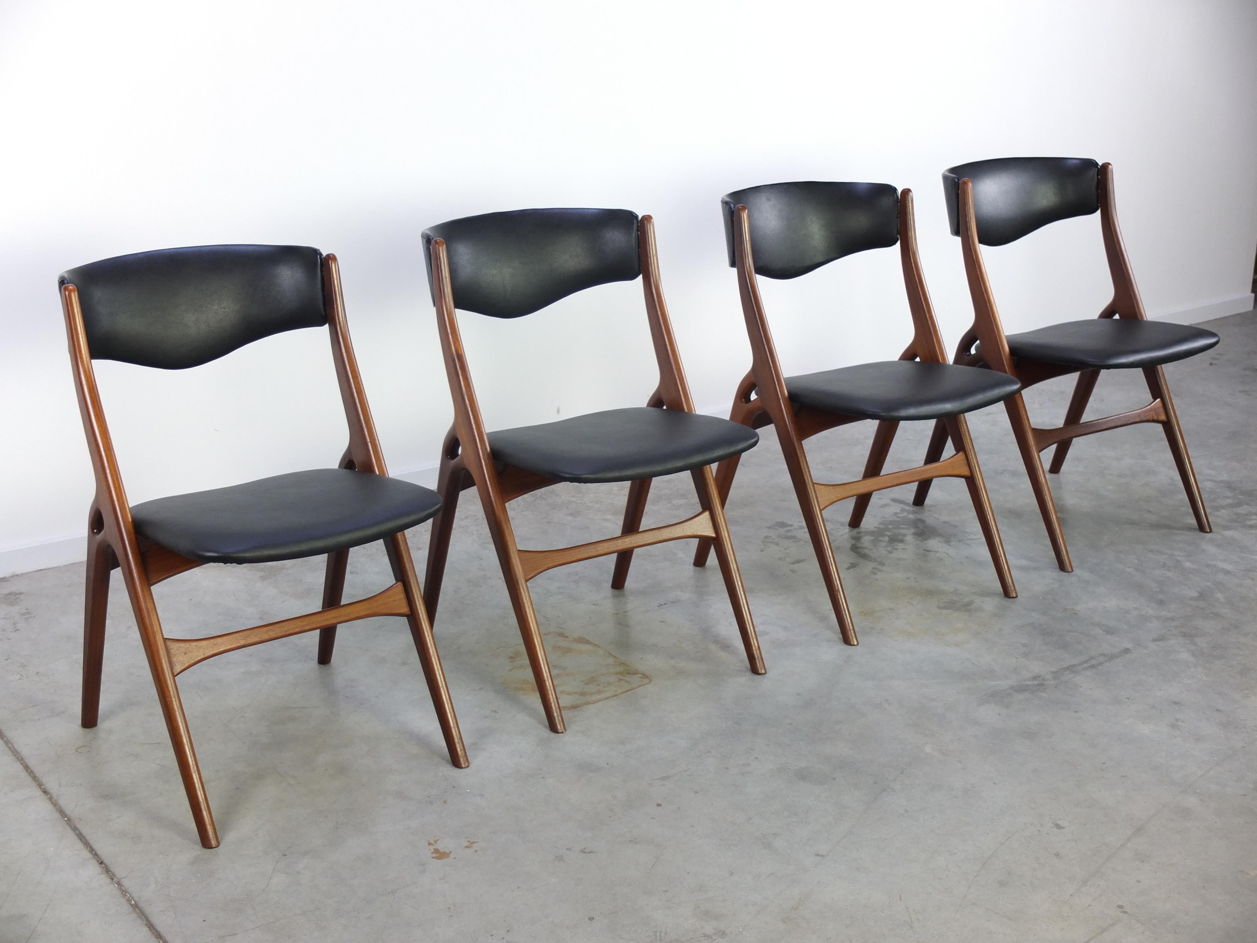 Mid-Century Modern Rare Set of 4 Teak 'Aska' Dining Chairs by Louis Van Teeffelen for Wébé, 1960s