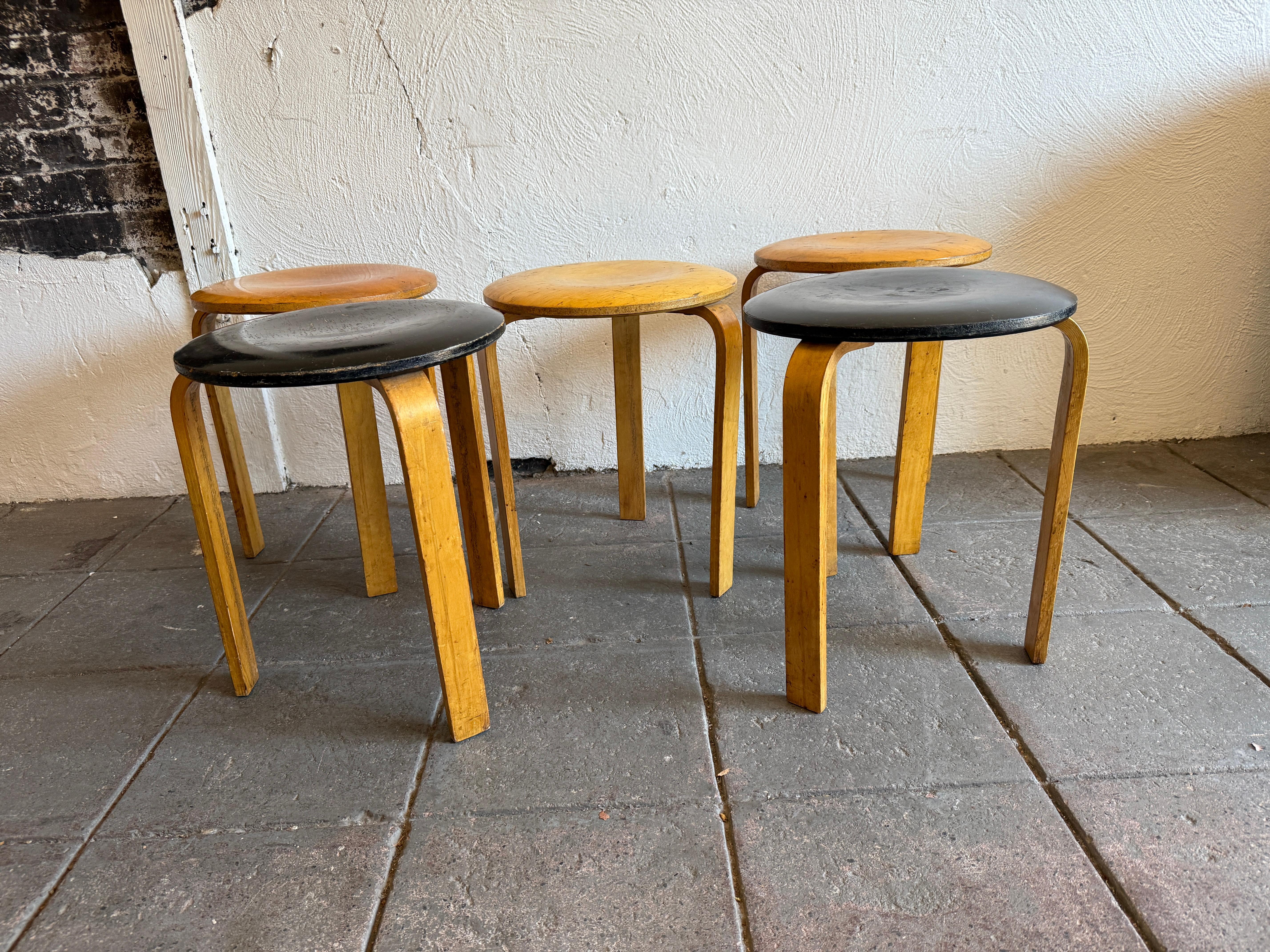 Woodwork Rare Set of 5 1940s Alvar Aalto 60 Birch Nesting stools For Sale