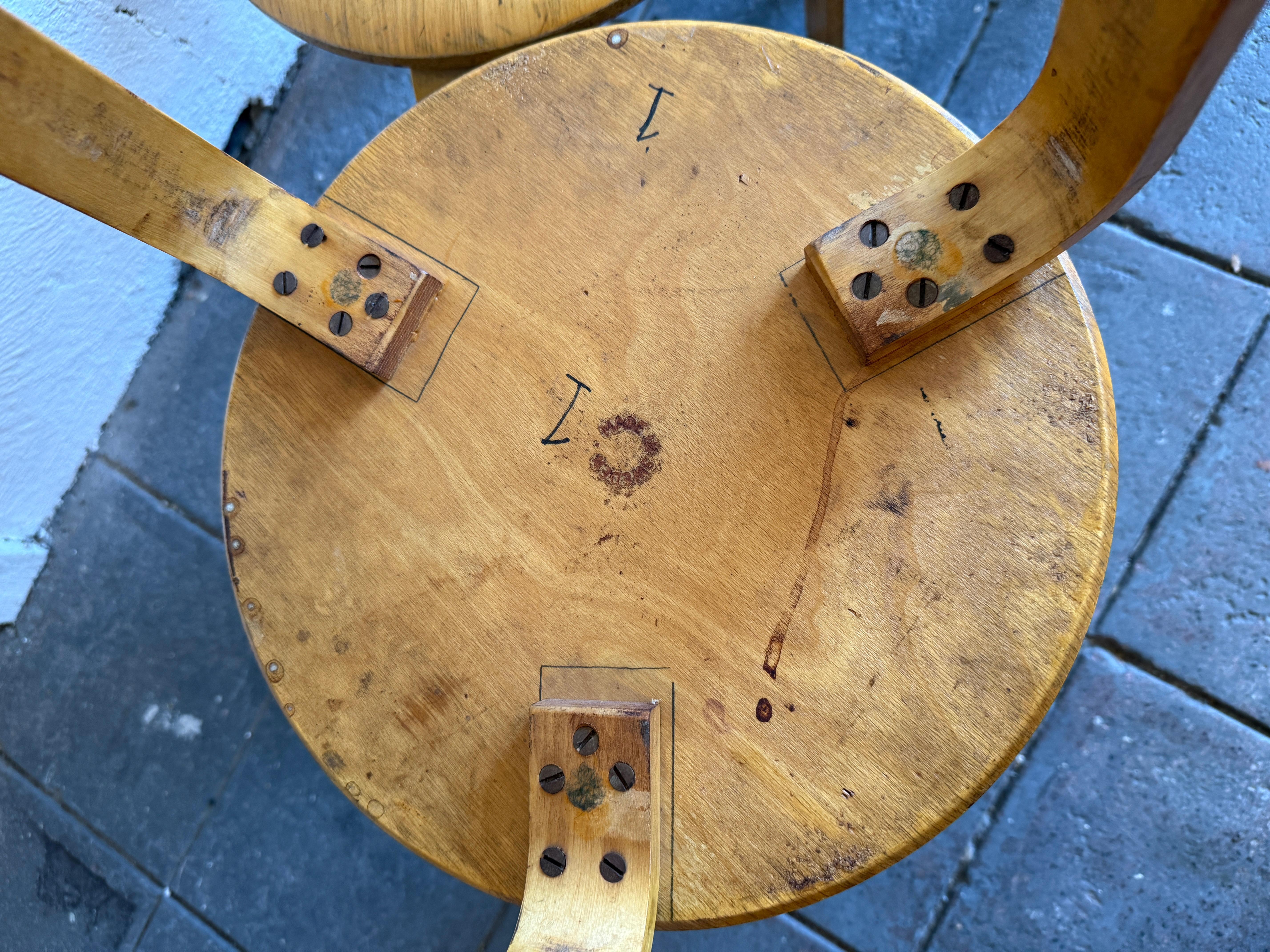 Rare Set of 5 1940s Alvar Aalto 60 Birch Nesting stools In Good Condition For Sale In Brooklyn, NY