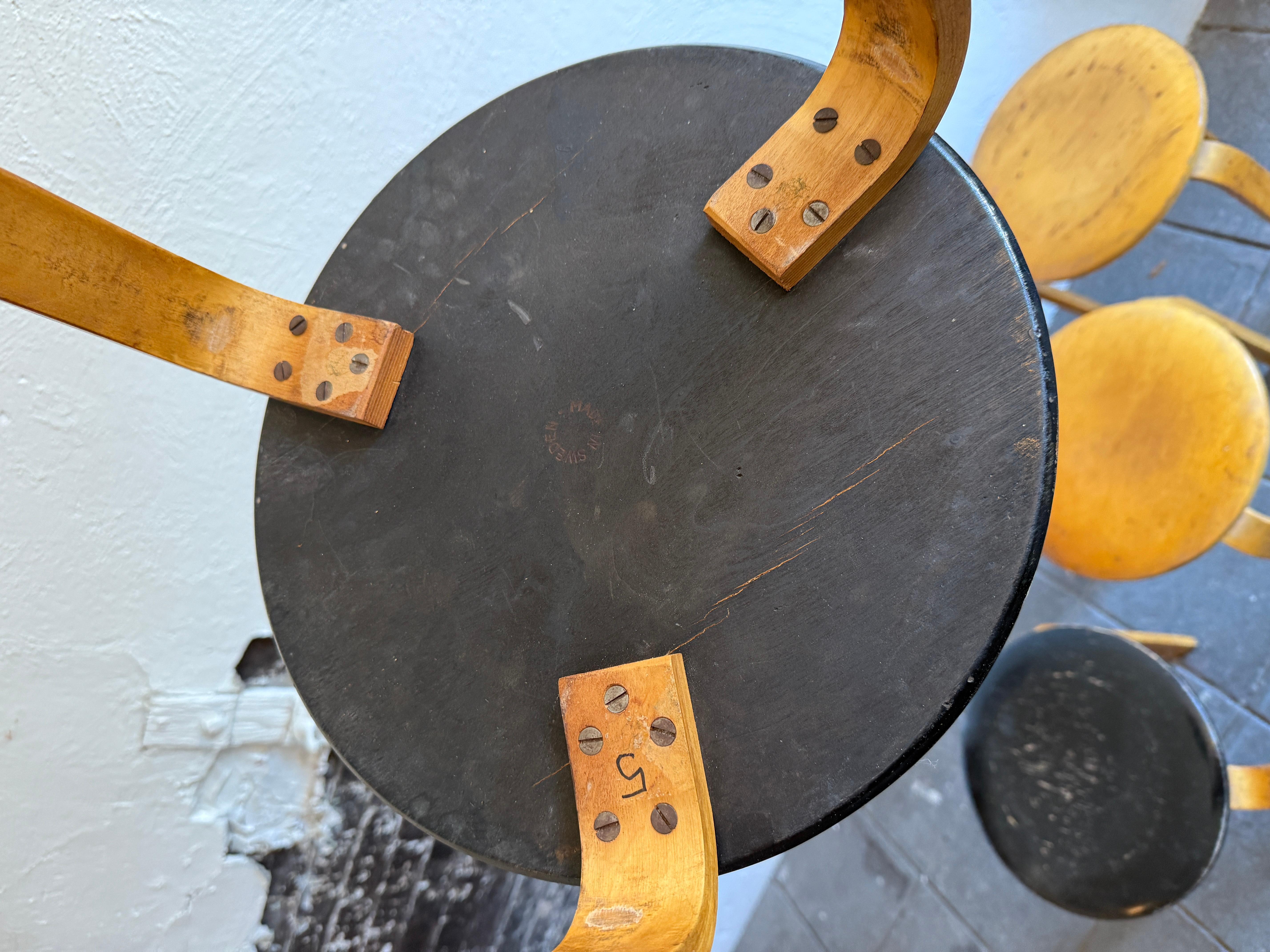 Rare Set of 5 1940s Alvar Aalto 60 Birch Nesting stools For Sale 2