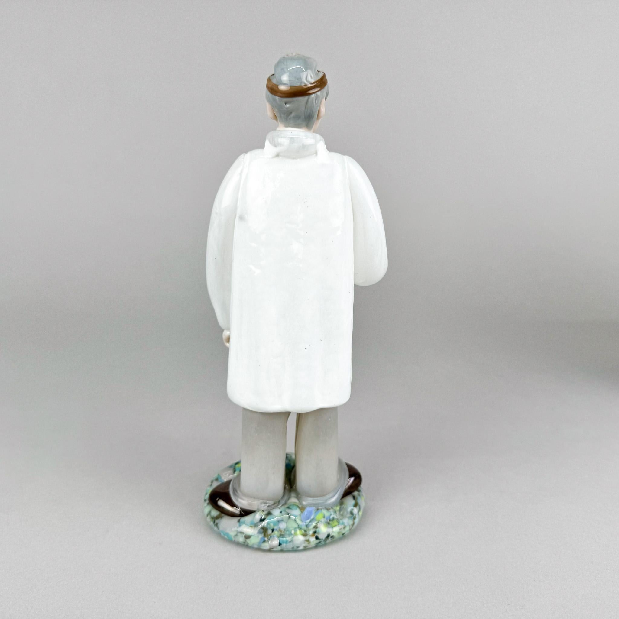RARO set di 5 statuette di medici in vetro del designer Jaroslav Brychta, anni '70 in vendita 9