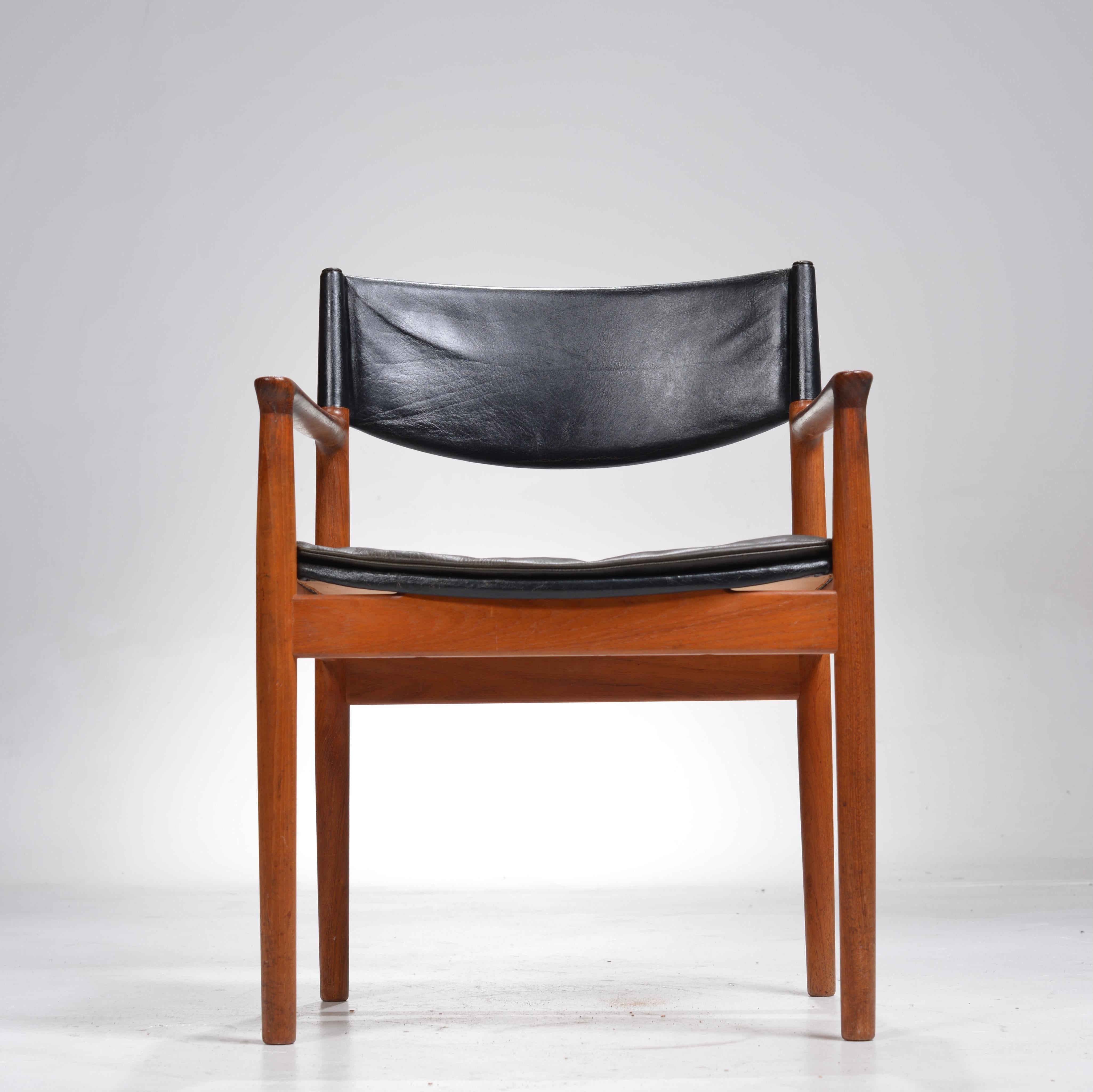 Mid-20th Century Rare Set of 6 Dining Chairs by Erik Wørts in Teak and Leather For Sale