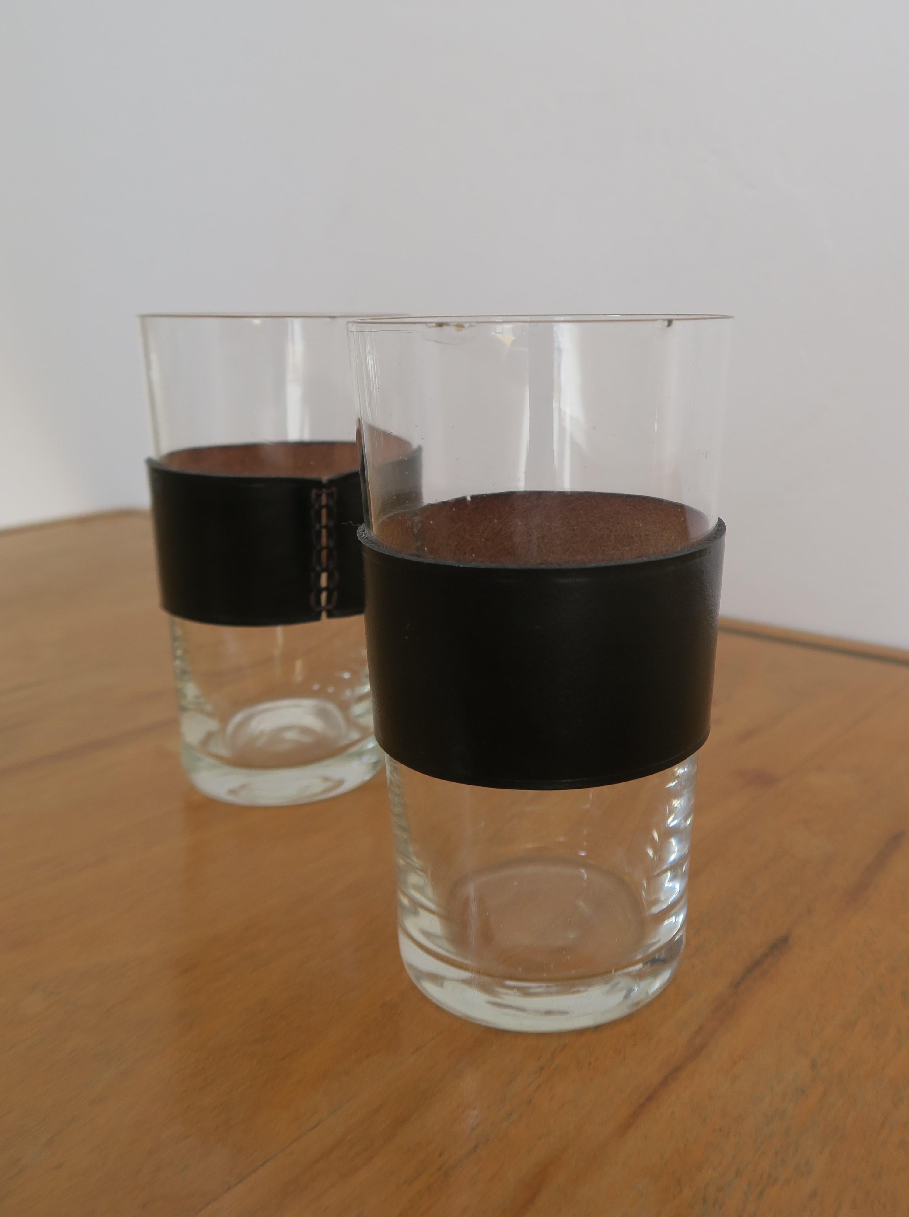 Autrichien Rare ensemble de 6 verres, pichet, plateau et gobelet en bambou du designer Carl Aubock en vente