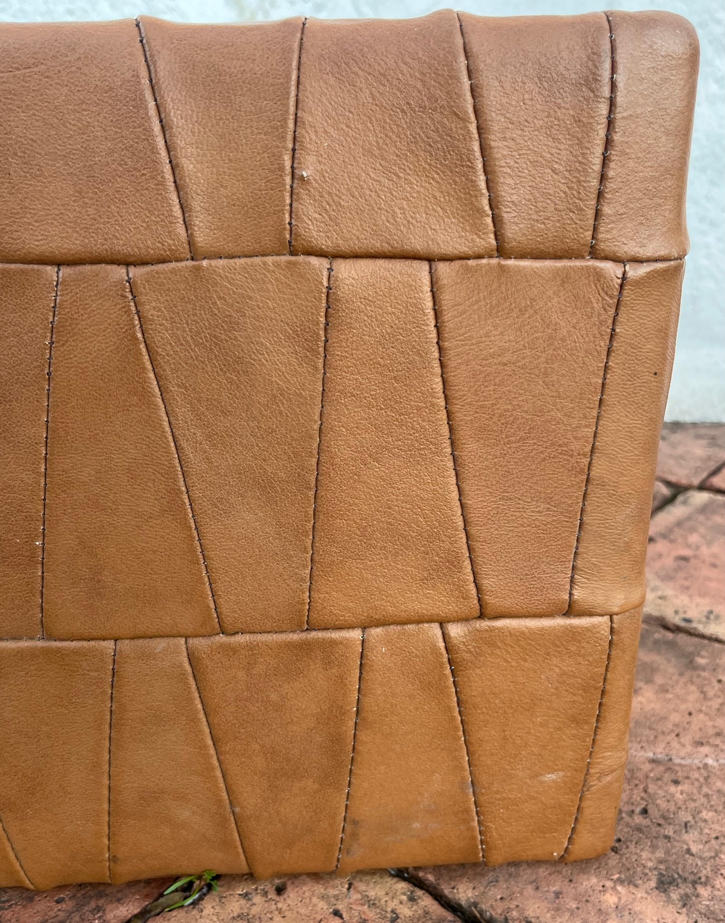 Rare set of 6 leather square tables, by De Sede, 1970's For Sale 3