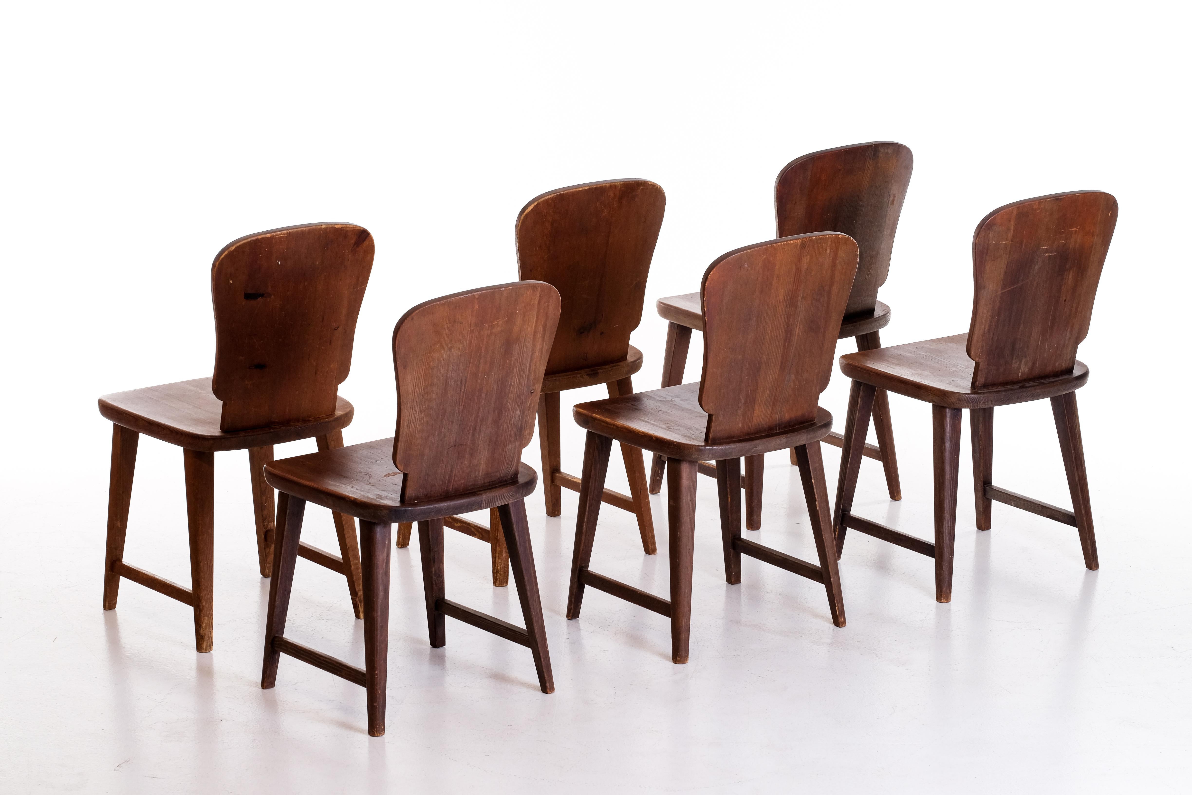 Mid-20th Century Rare Set of 6 Swedish Pine Chairs, 1940s For Sale