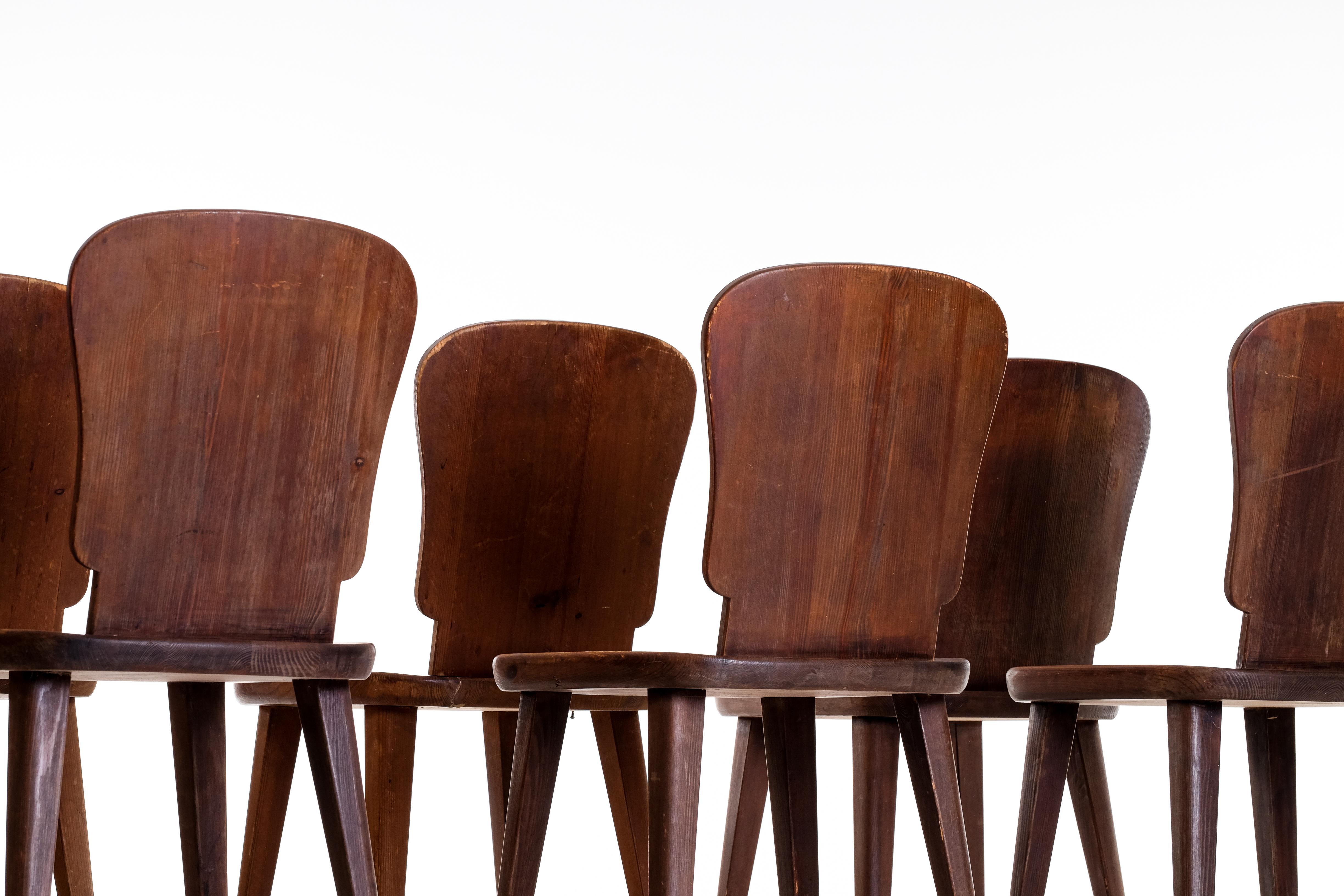 Rare Set of 6 Swedish Pine Chairs, 1940s For Sale 1