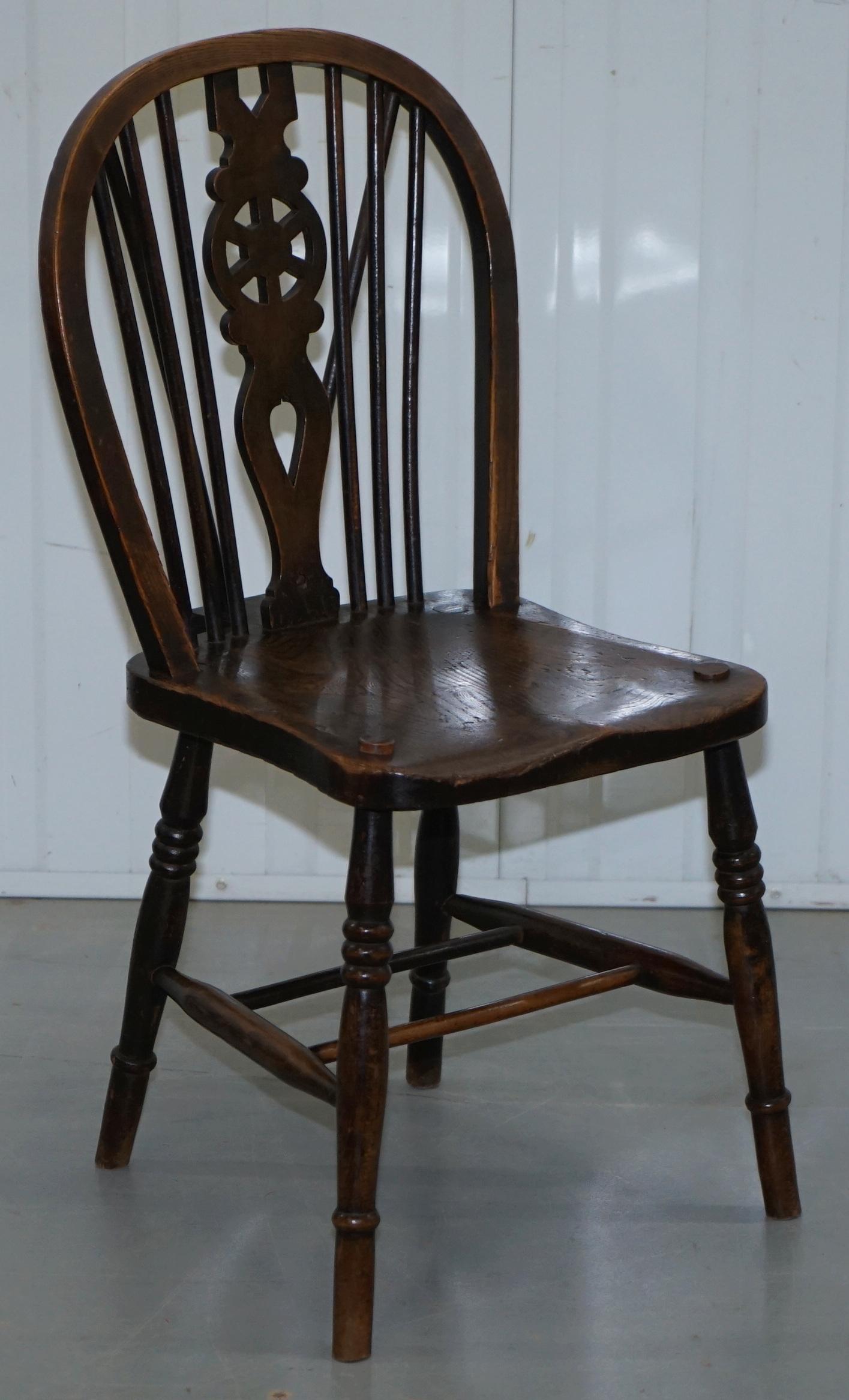 Rare Set of 6 Victorian 1840 Hoop Back Windsor Chairs High Wycombe, England 5