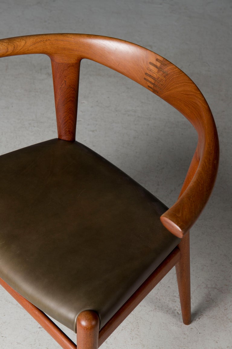 20th Century Rare Set of 8 Hans Wegner Bullhorn Chairs by Johannes Hansen  For Sale
