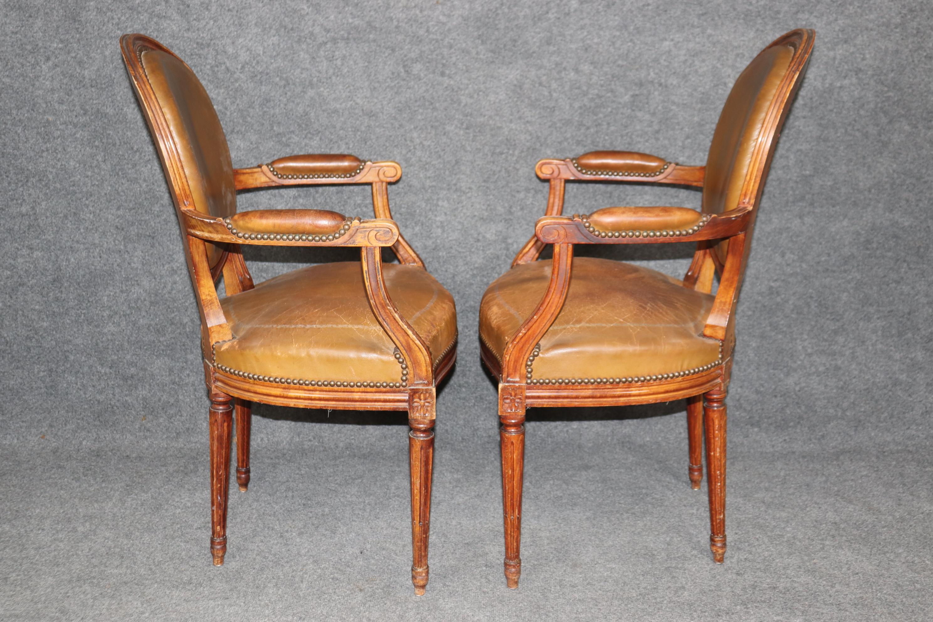 Rare Set of 8 Leather French Cameo Back Maison Jansen Style Dining Chairs For Sale 1