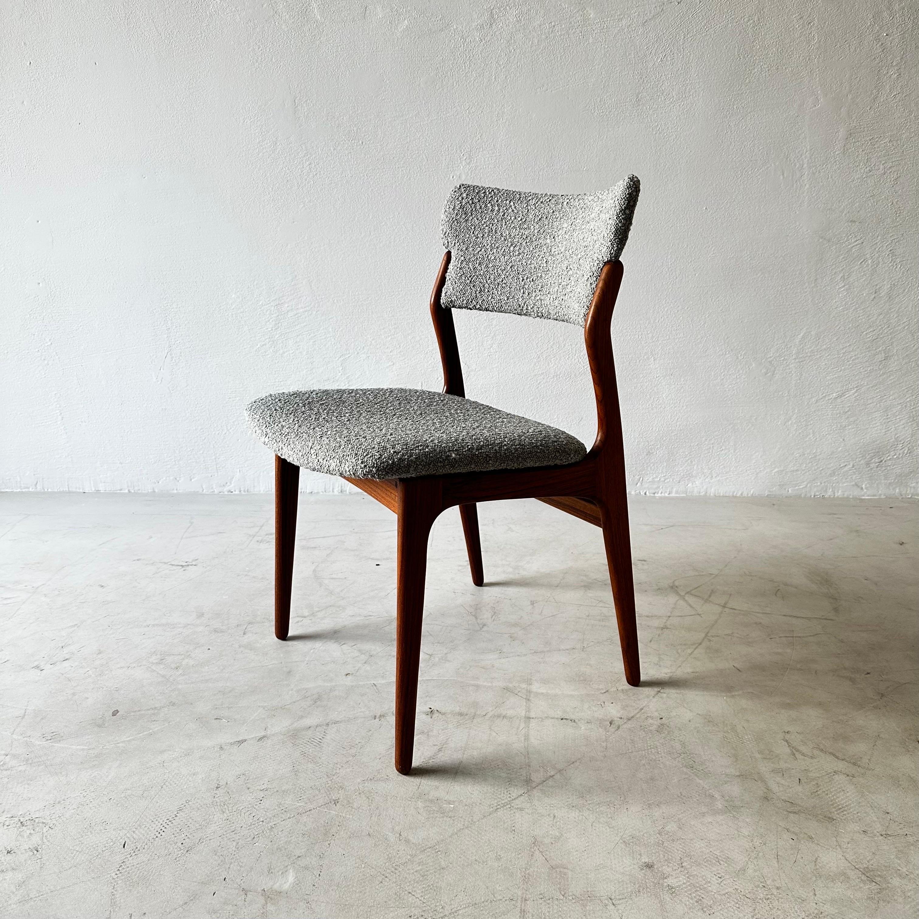 Rare Set of 8 Sculptural Scandinavian Dining Chairs, Denmark, 1960s In Good Condition For Sale In Vienna, AT