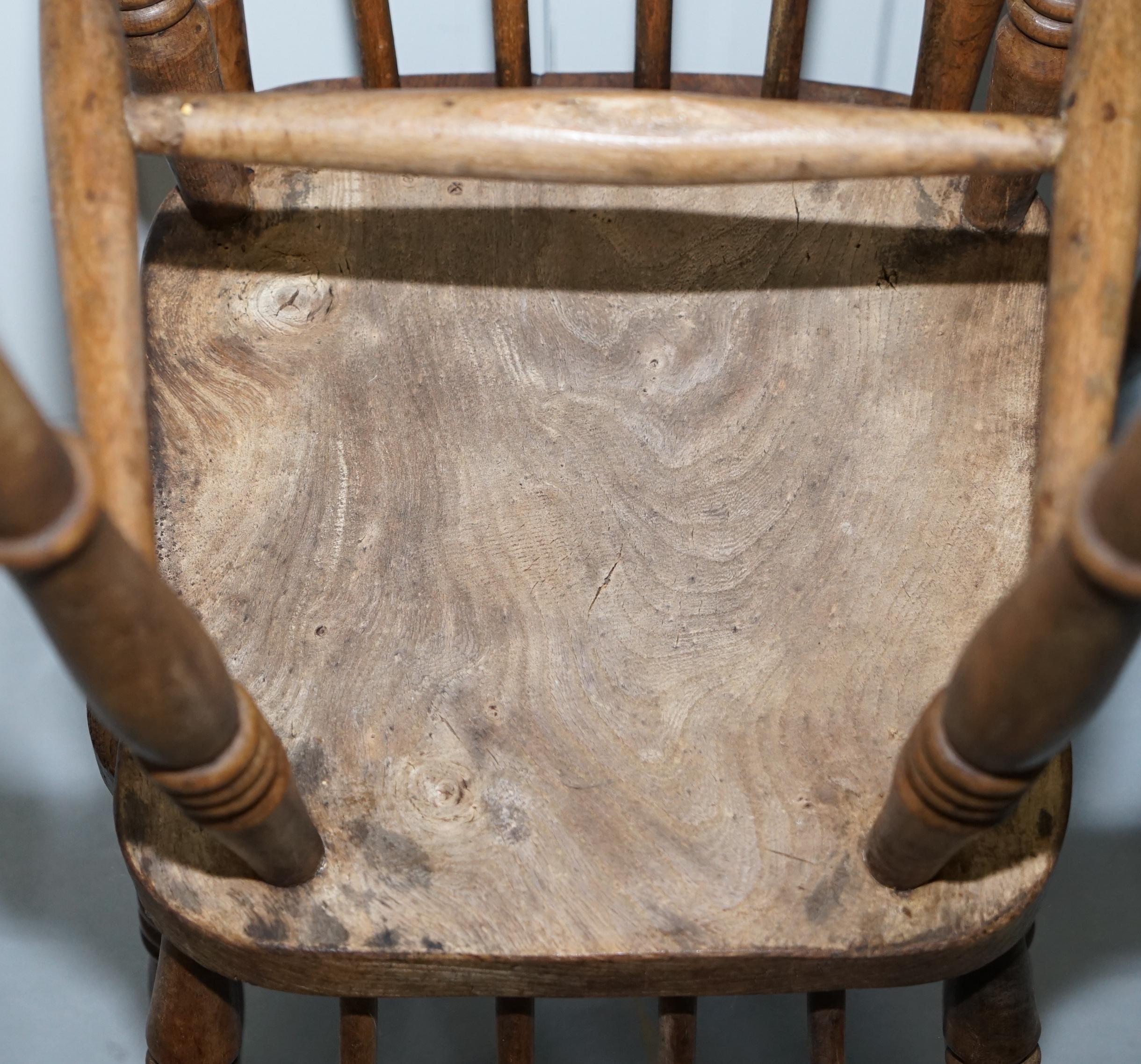 Rare Set of 8 Victorian Windsor Spindle Back Dining Chairs Solid Carved Elm 2