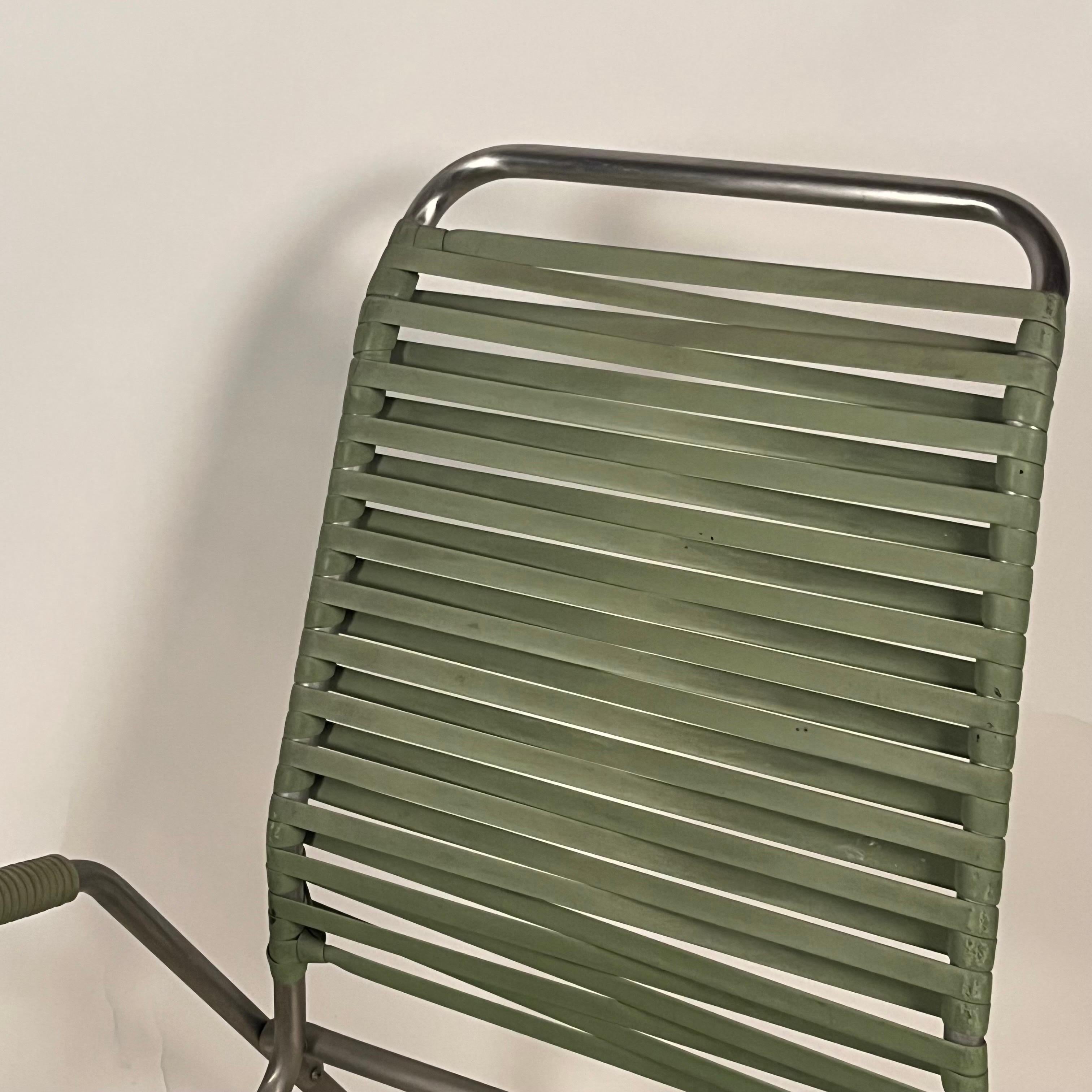 Acier inoxydable Rare ensemble de meubles de patio américains en acier inoxydable du milieu du siècle dernier en vente
