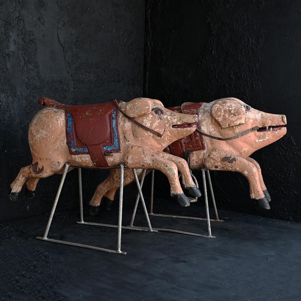 Raro set di figure di maiali da carosello in legno intagliato dell'Antique French Limonaire Frères in vendita 12