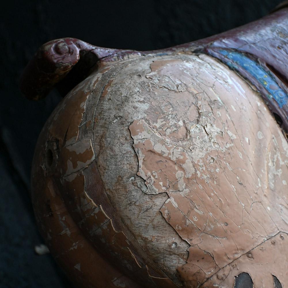 Raro set di figure di maiali da carosello in legno intagliato dell'Antique French Limonaire Frères In condizioni discrete in vendita a London, GB