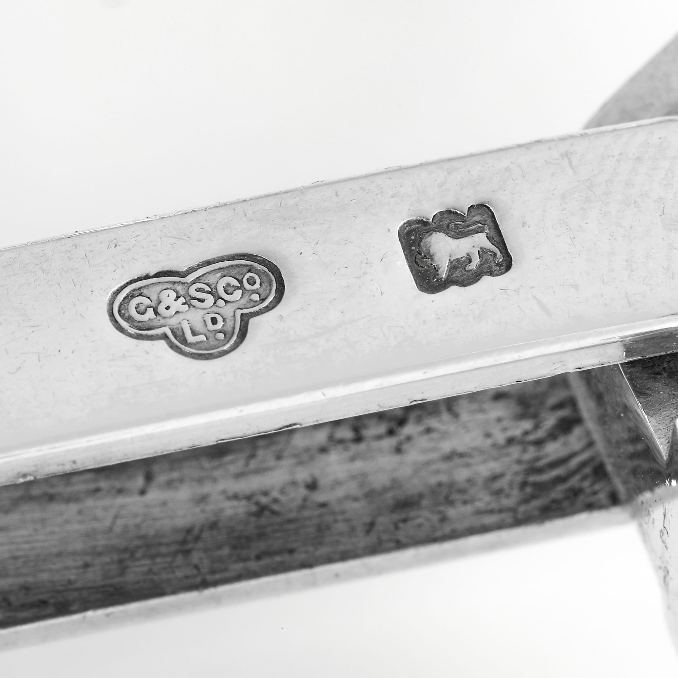 Rare ensemble ancien d'assiettes à asperges et pinces de service en argent sterling - 1899 en vente 1