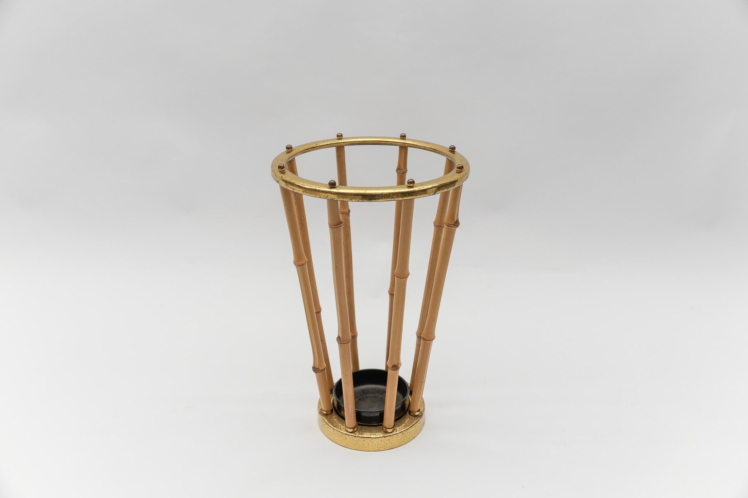 Rare Set of Brass and Bamboo Coat Rack and Umbrella Stand, 1950 Italy For Sale 9