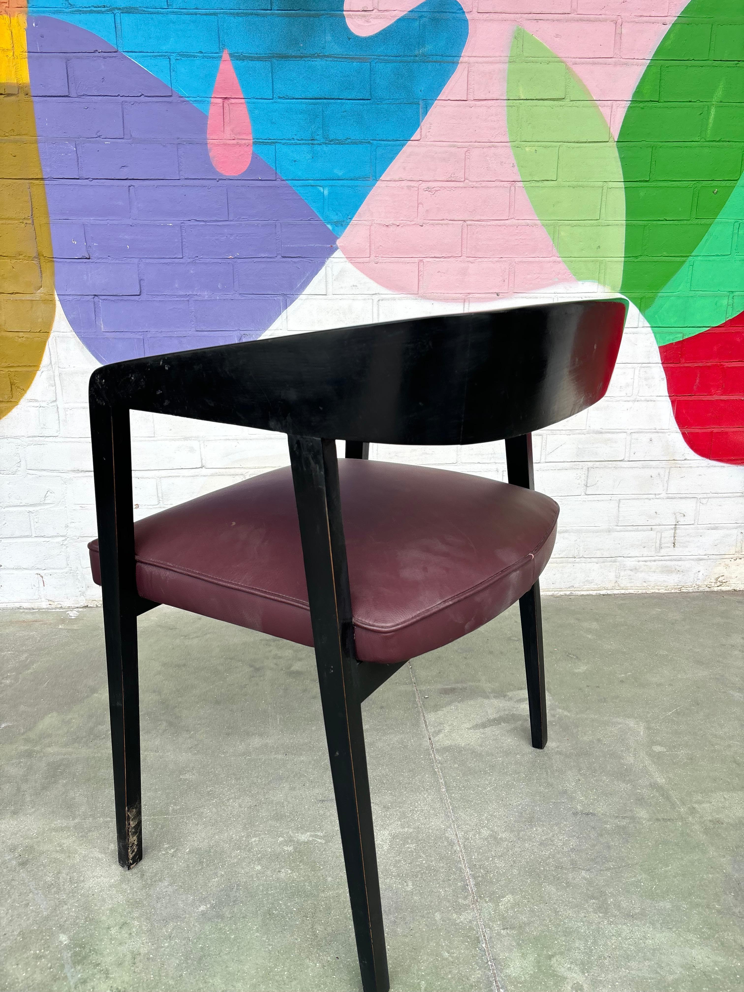 Raro conjunto de sillas de Joaquim Tenreiro en venta 8