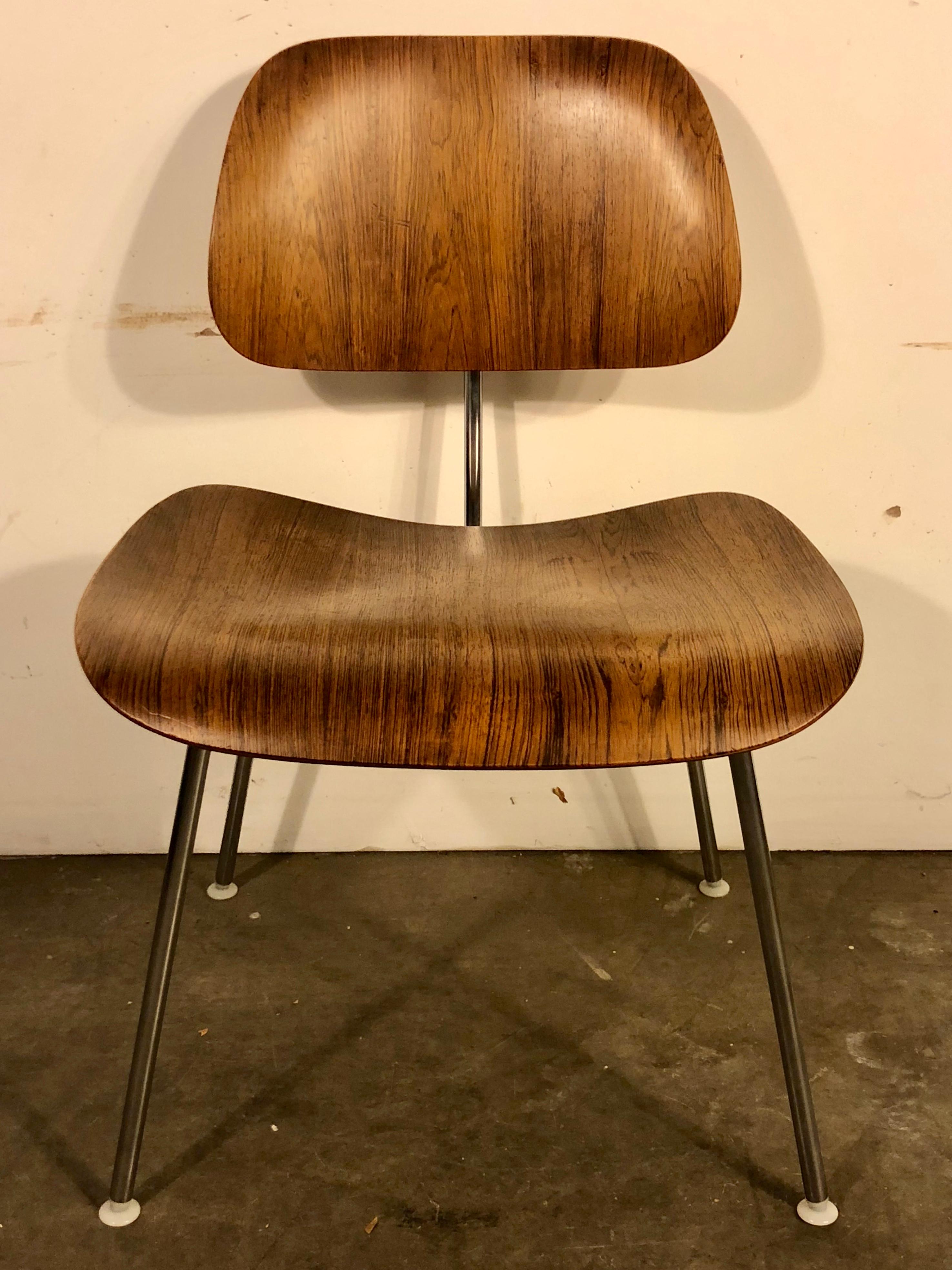 American Rare Set of Eight Herman Miller Eames DCM Dining Chairs in Rosewood