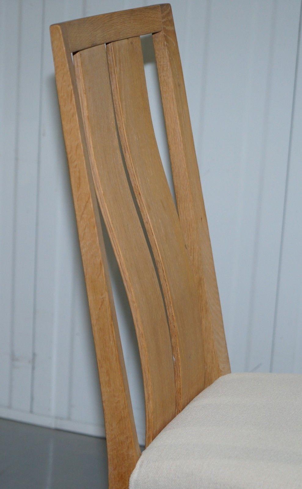 Sculpté à la main Rare ensemble de huit chaises de salle à manger en bois de frêne Orum Mobler en vente