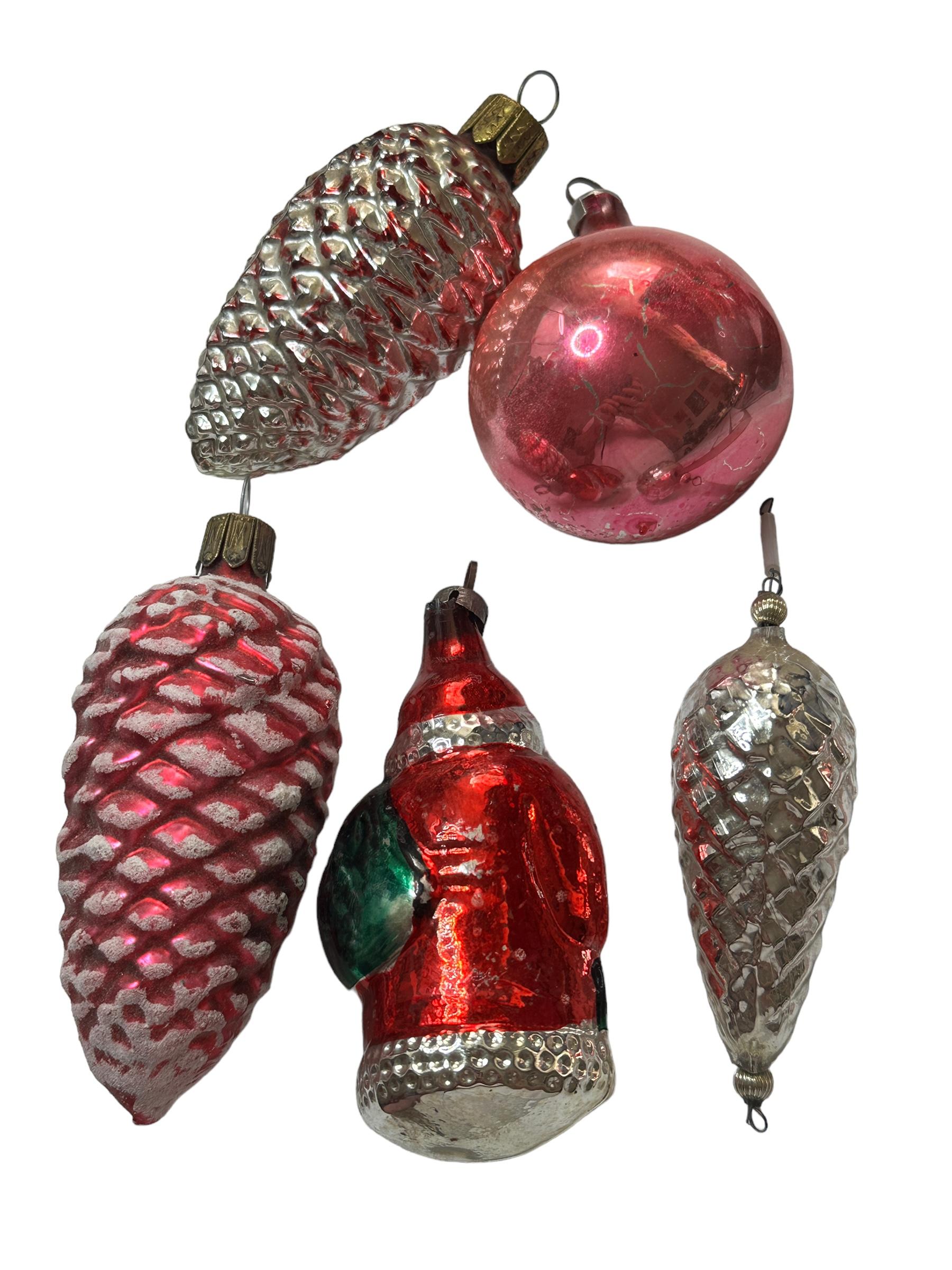 Mid-20th Century Rare Set of Five Mercury Glass Christmas Ornament Vintage, 1930s For Sale
