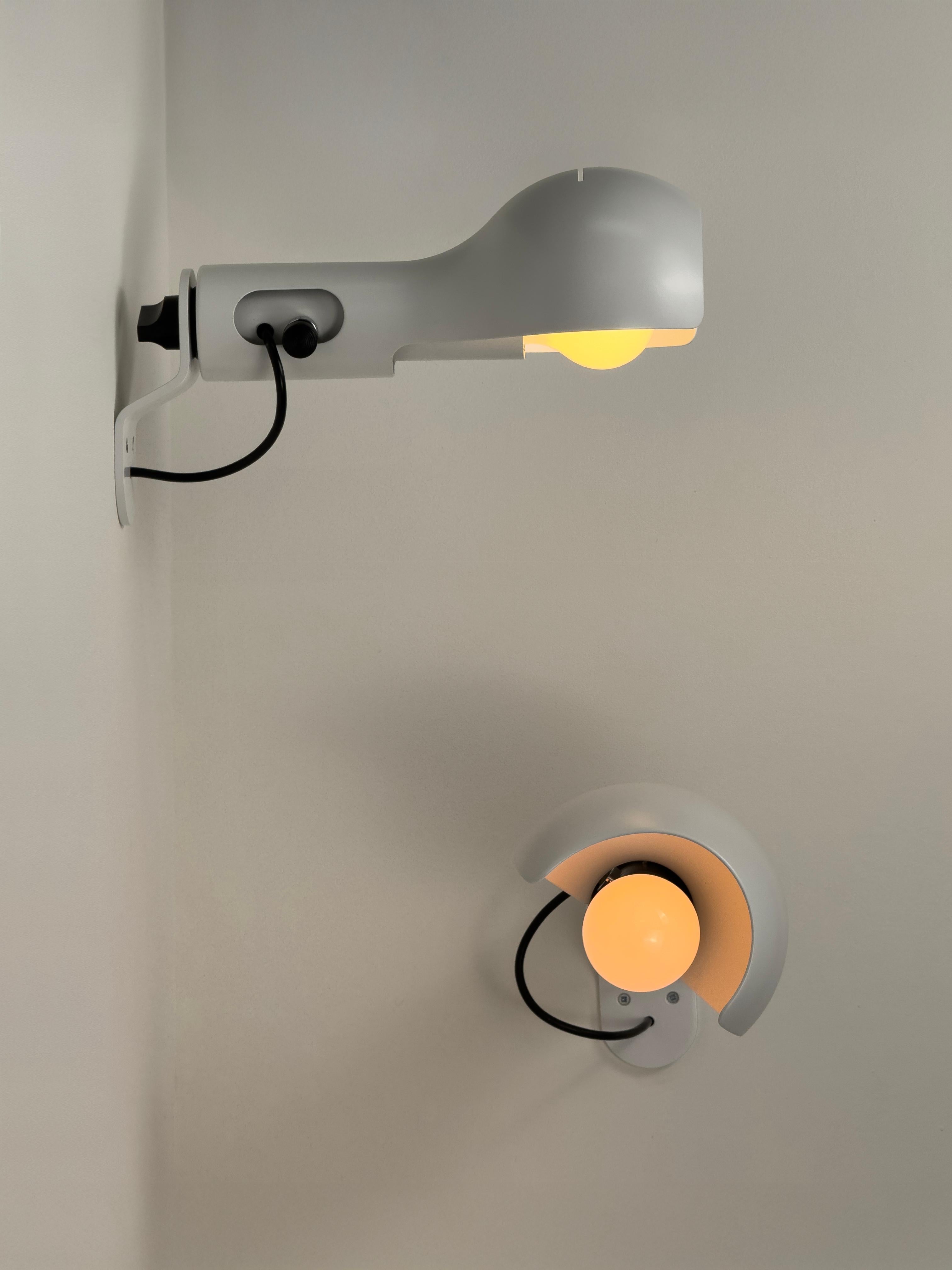 Raro set di lampade da parete o soffitto Flash di Joe Colombo per Oluce, Italia 1960 in vendita 4