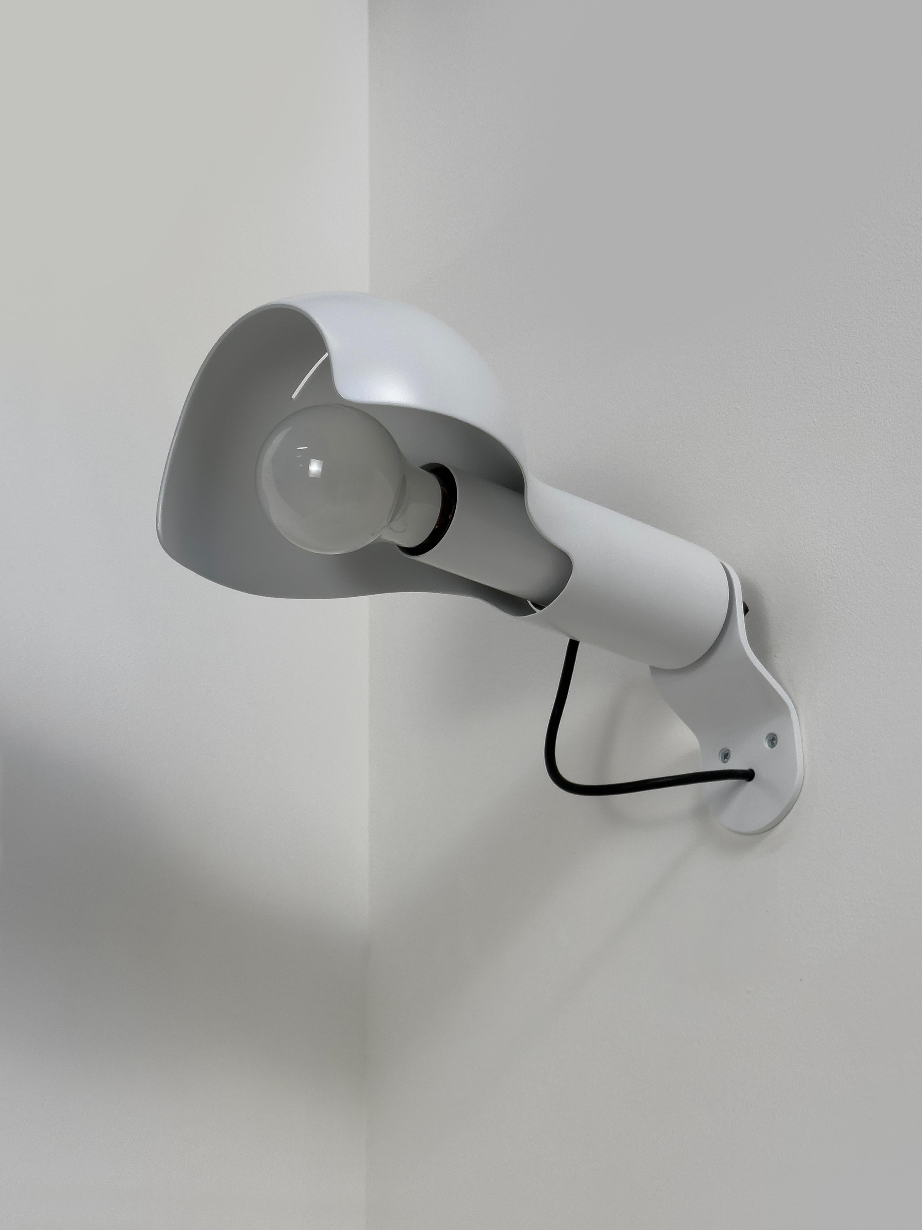 Raro set di lampade da parete o soffitto Flash di Joe Colombo per Oluce, Italia 1960 in vendita 8