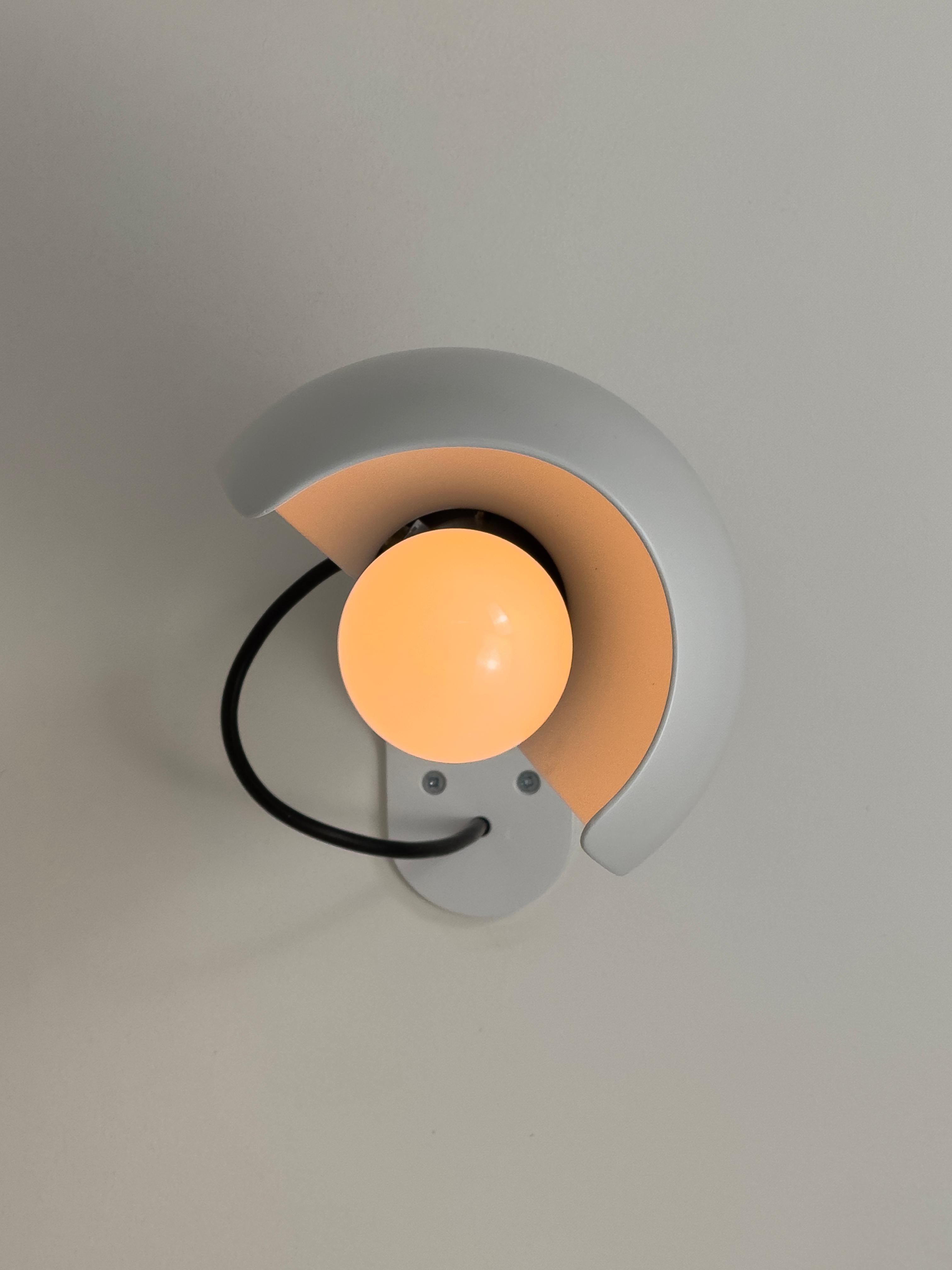 Raro set di lampade da parete o soffitto Flash di Joe Colombo per Oluce, Italia 1960 in vendita 12