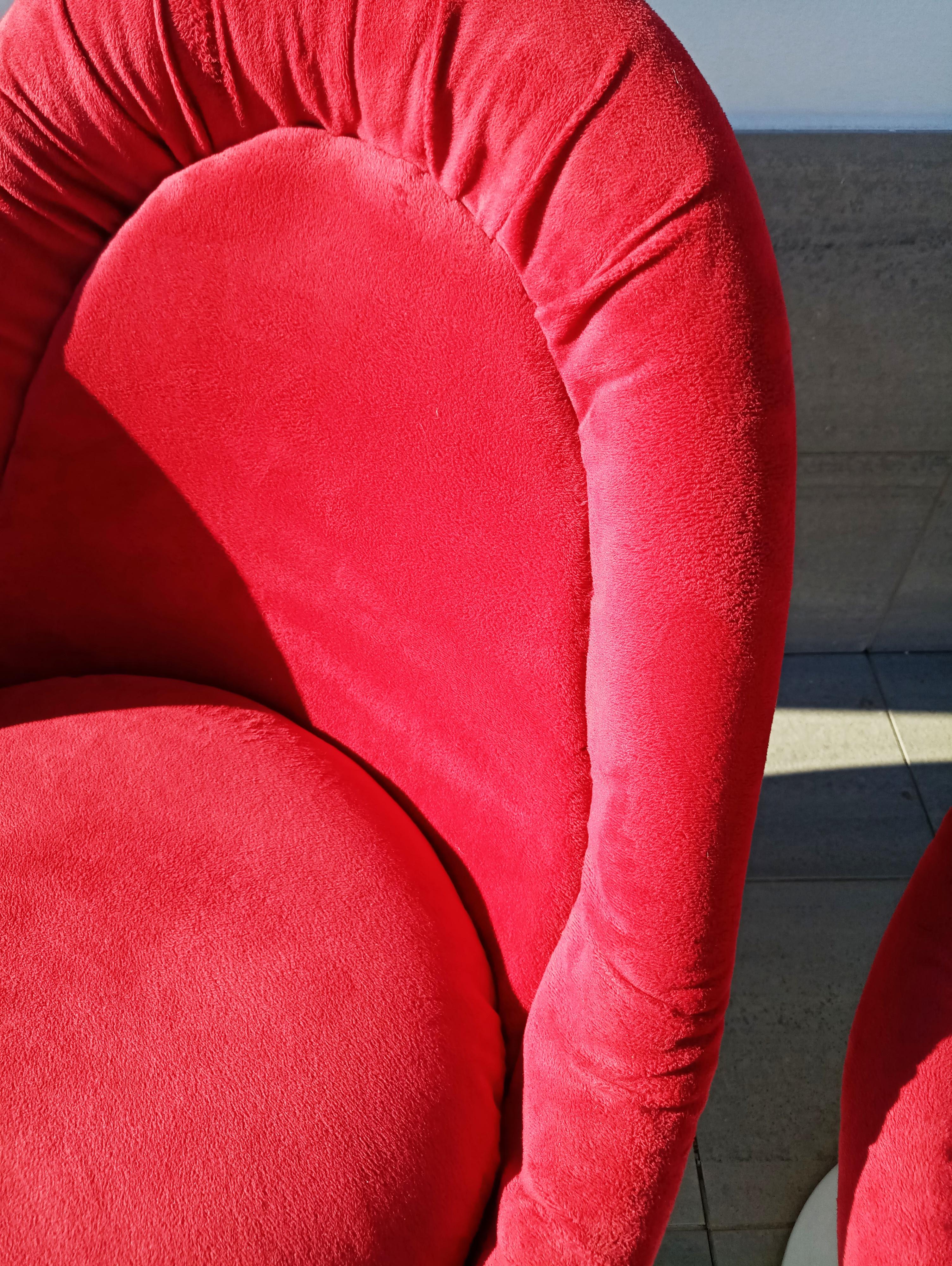 Rare ensemble de quatre chaises pivotantes 