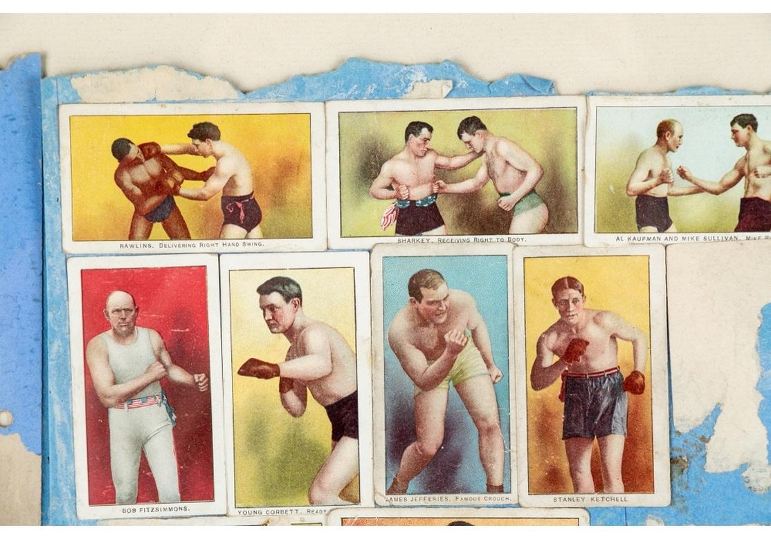 Rare ensemble de quatre cartes de boxe et de sport anciennes encadrées en vente 7