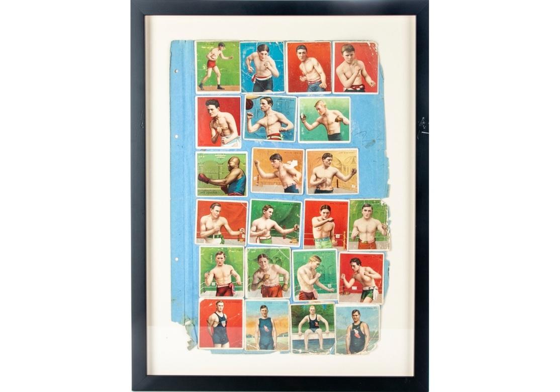20ième siècle Rare ensemble de quatre cartes de boxe et de sport anciennes encadrées en vente