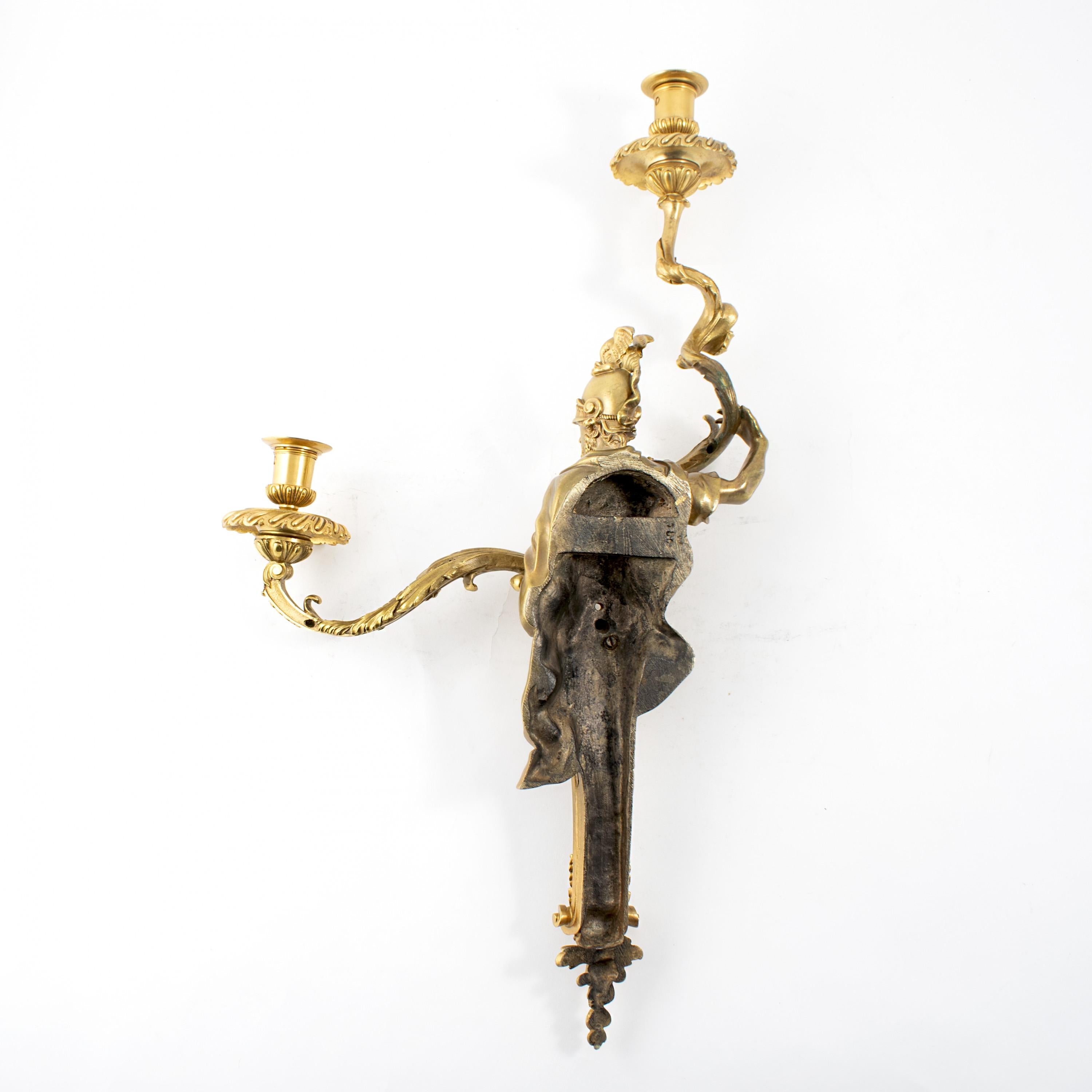 Rare ensemble de quatre appliques anciennes françaises de style Louis XVI en bronze doré, Henri Vian 7