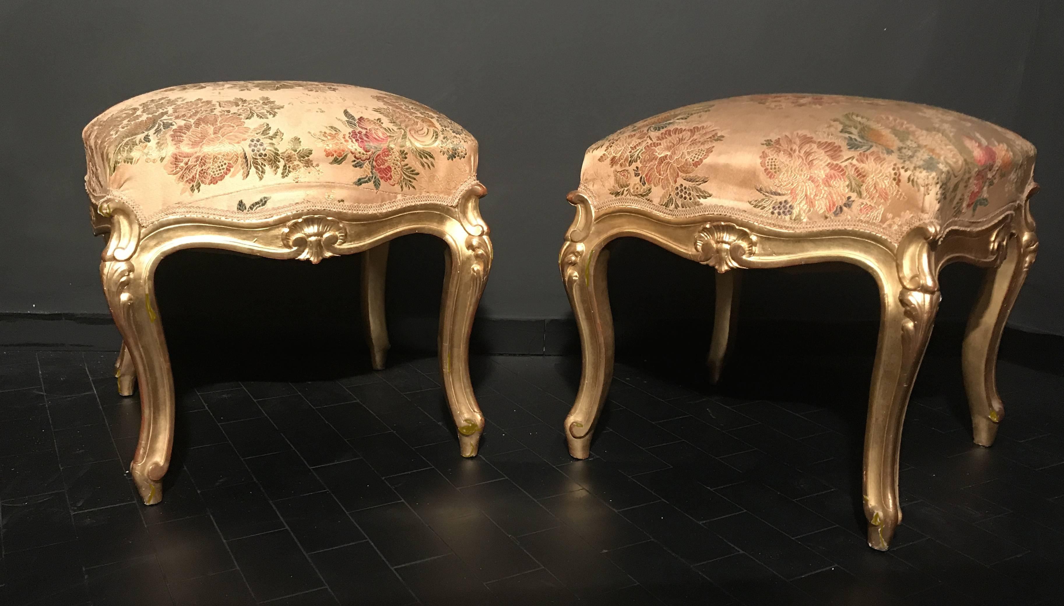 Hand-Carved Rare Set of Four Giltwood Stools, Italy, 19th Century For Sale