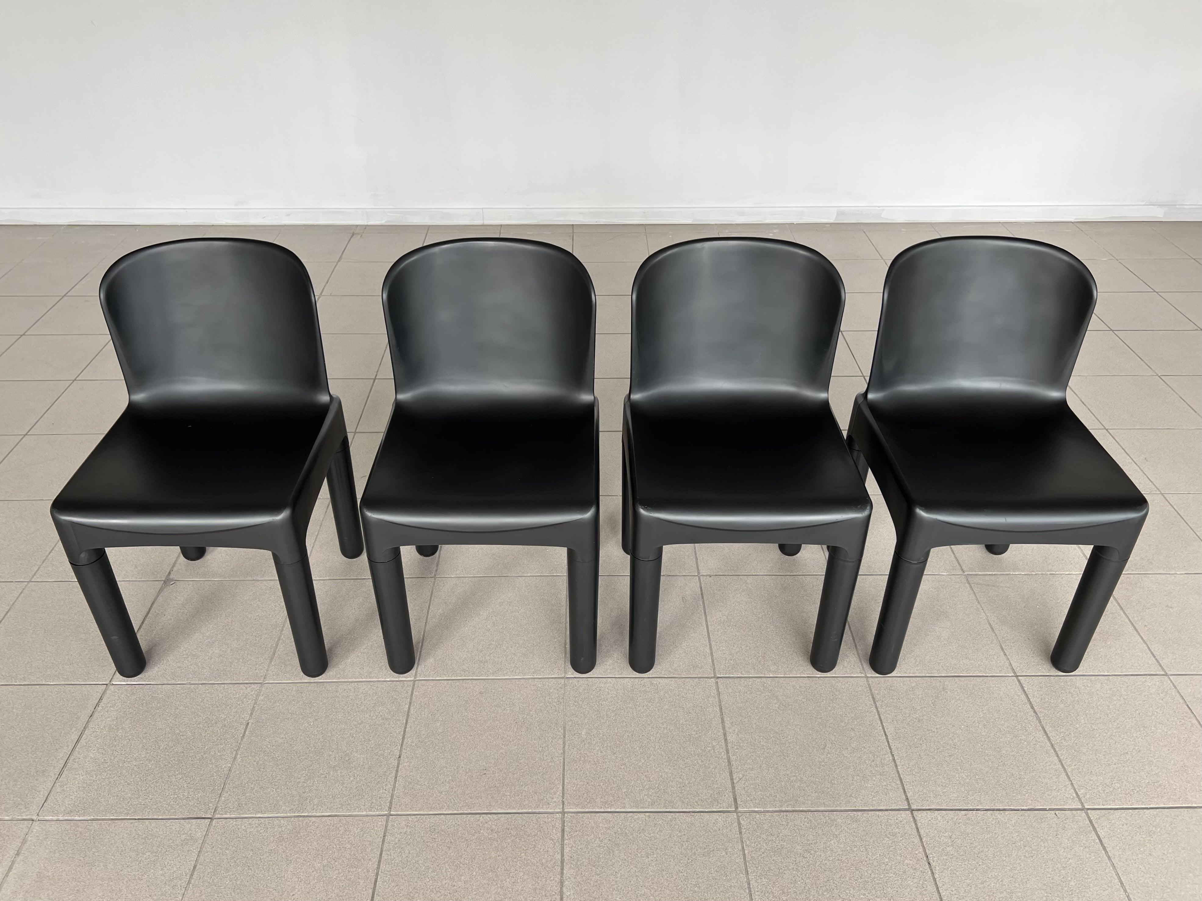Rare Set of Four Space Age Black Plastic Dining Chairs by Marcello Siard In Good Condition In Bridgeport, CT