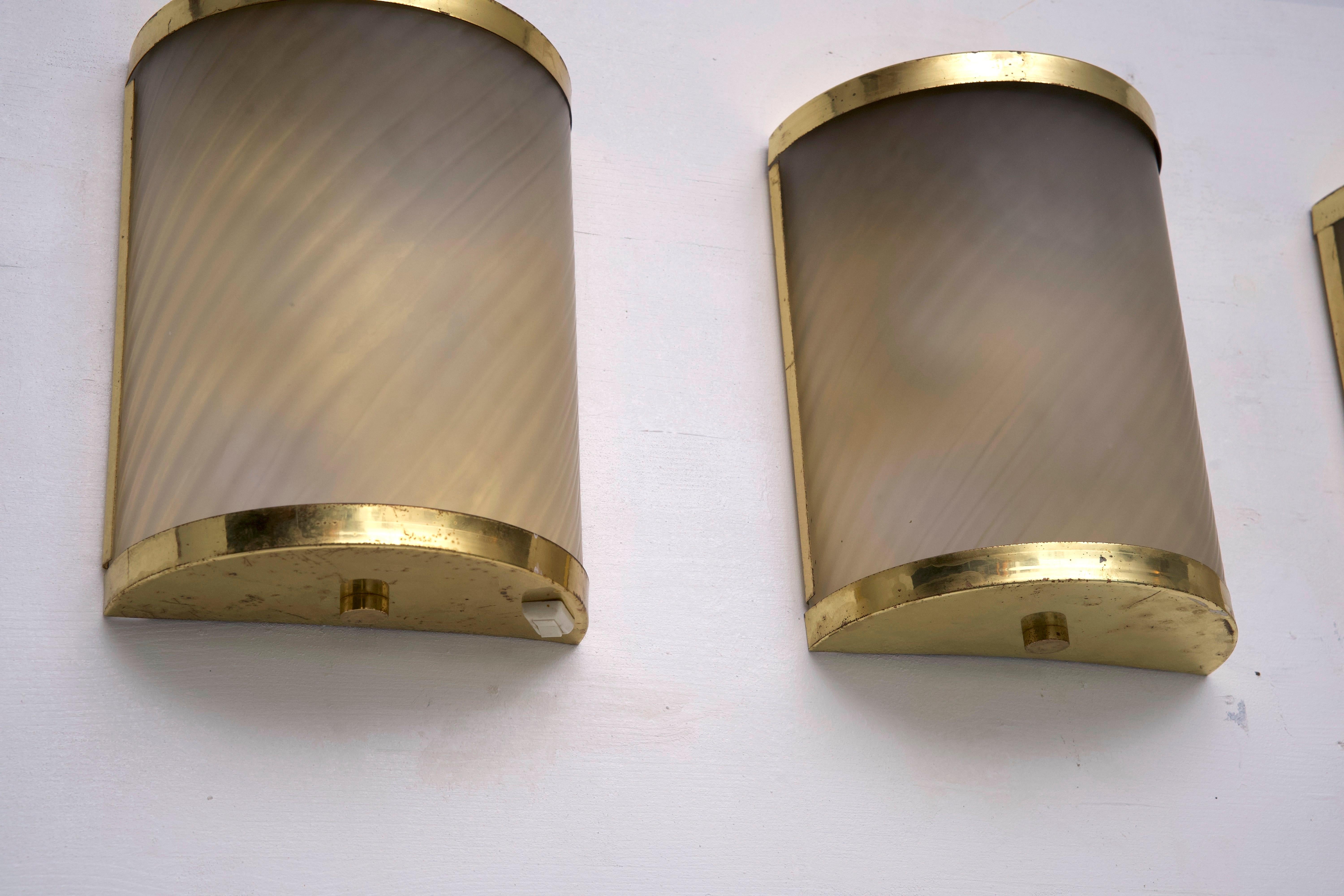 Rare Set of Four Valentino Brass and Etched Glass Wall Sconces, Italy 1980s For Sale 4